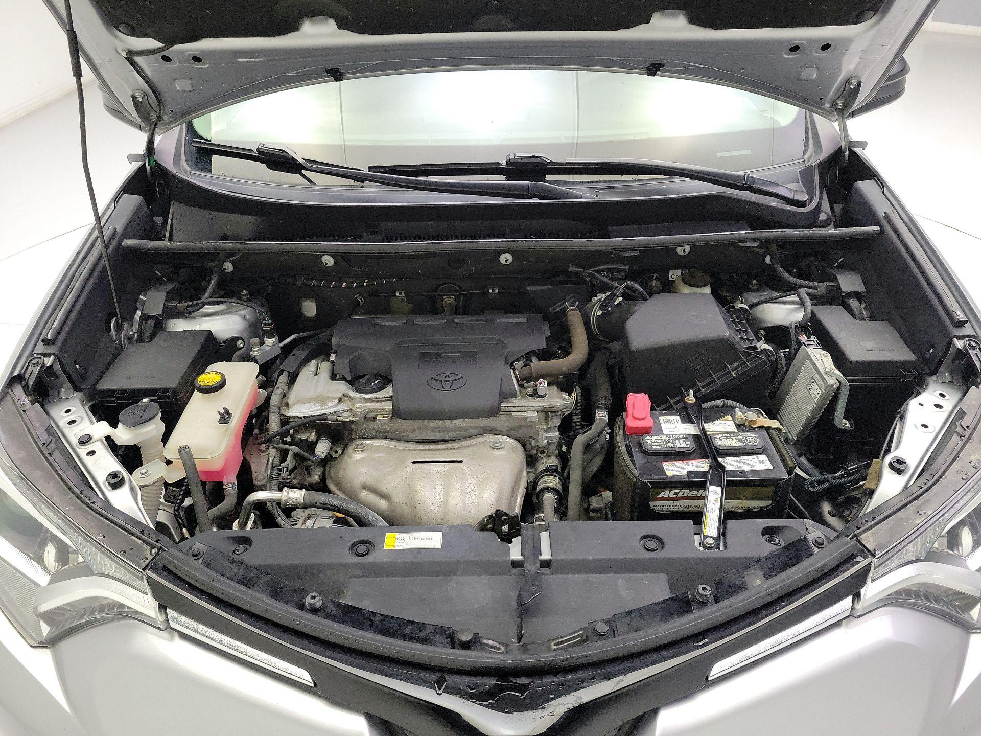 Thumbnail: 2017 Toyota RAV4 - 20