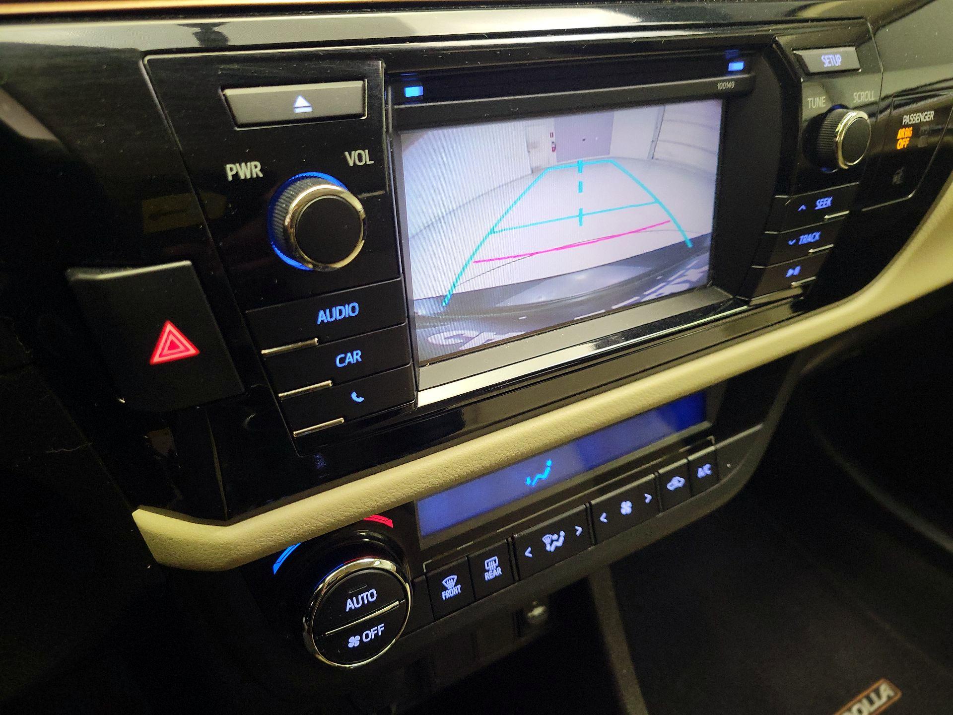 Thumbnail: 2014 Toyota Corolla - 14