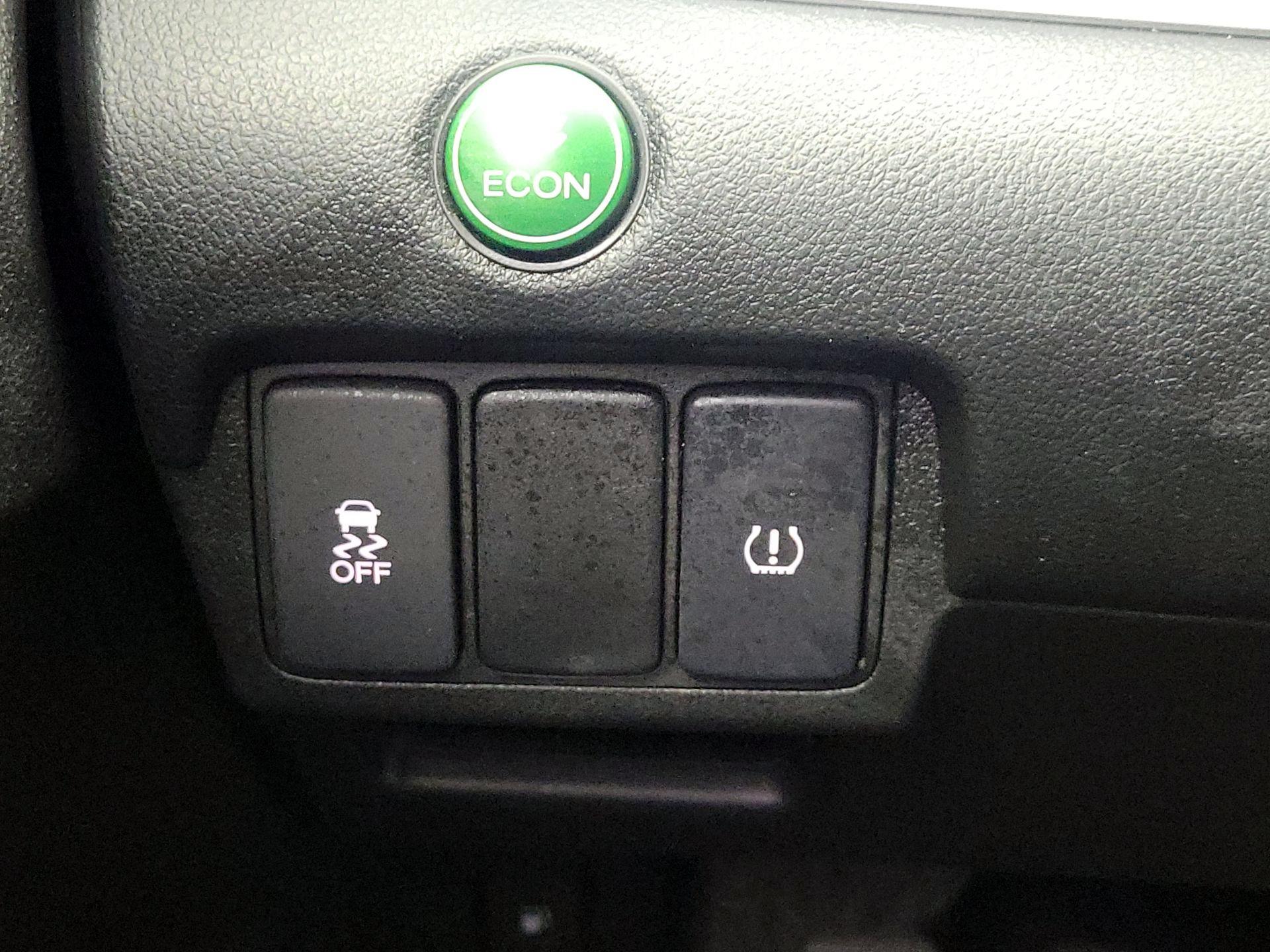 Thumbnail: 2016 Honda CR-V - 13