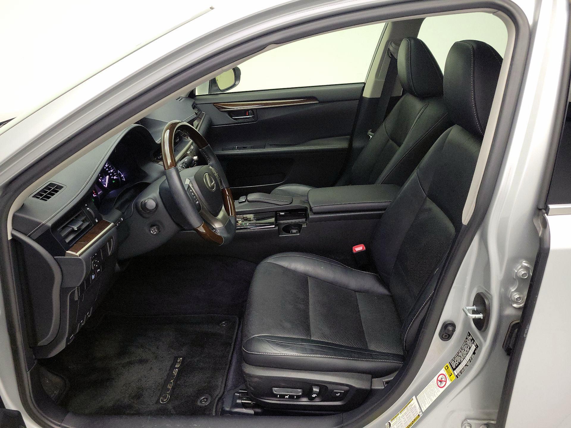 Thumbnail: 2014 Lexus ES - 11