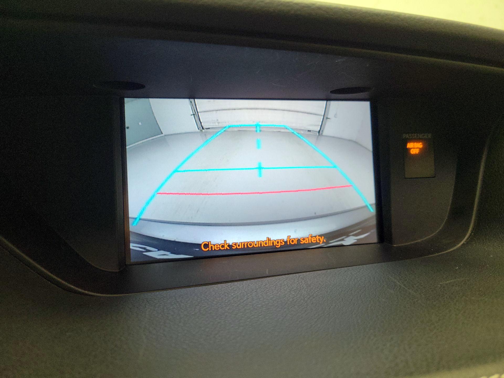 Thumbnail: 2014 Lexus ES - 15