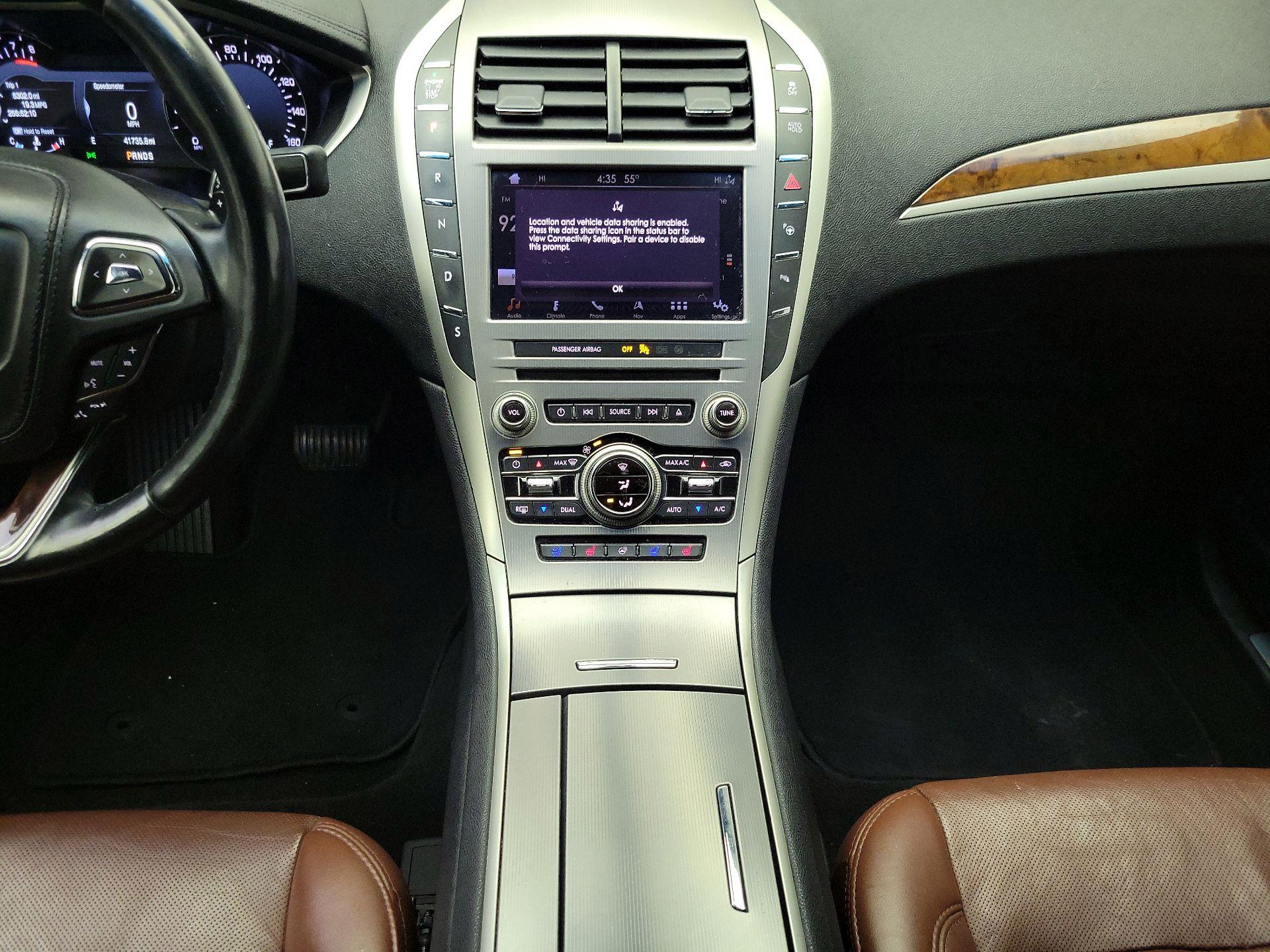 Thumbnail: 2019 Lincoln MKZ - 18