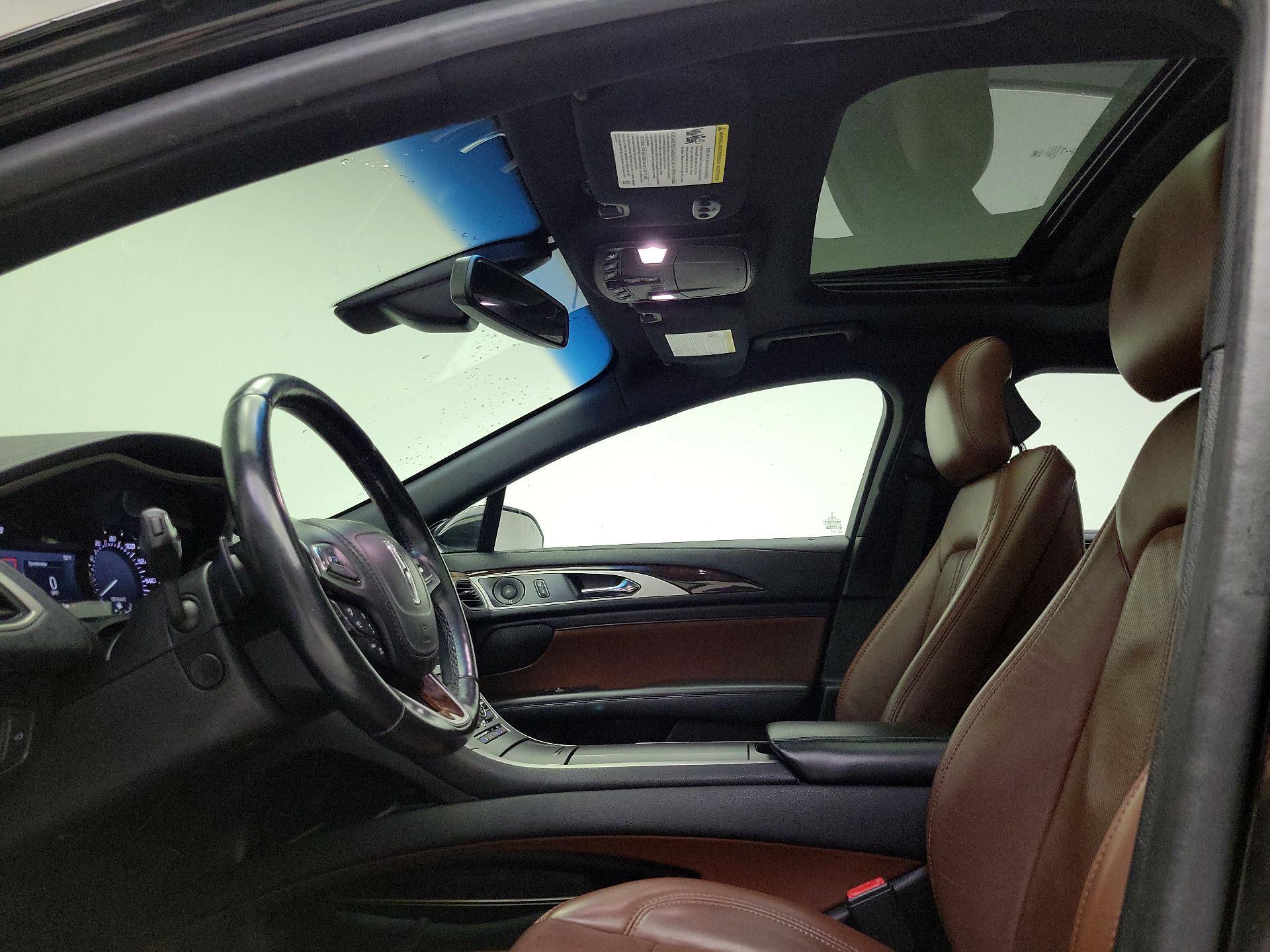 Thumbnail: 2019 Lincoln MKZ - 20