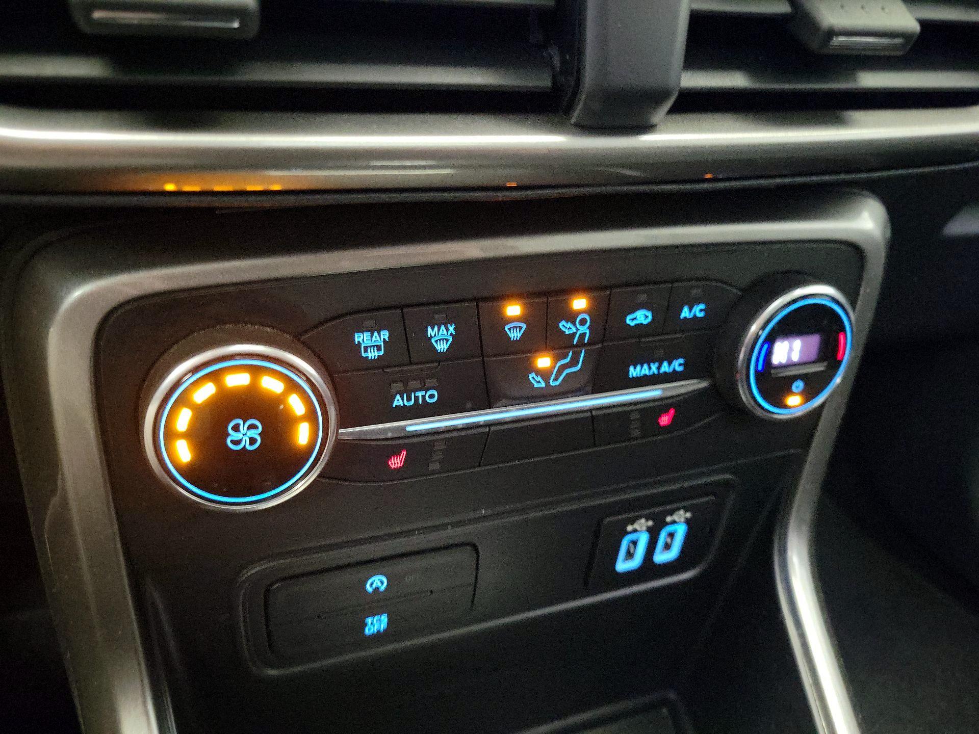 Thumbnail: 2020 Ford EcoSport - 16