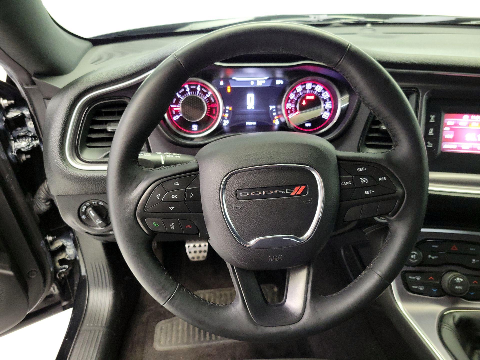 Thumbnail: 2016 Dodge Challenger - 10
