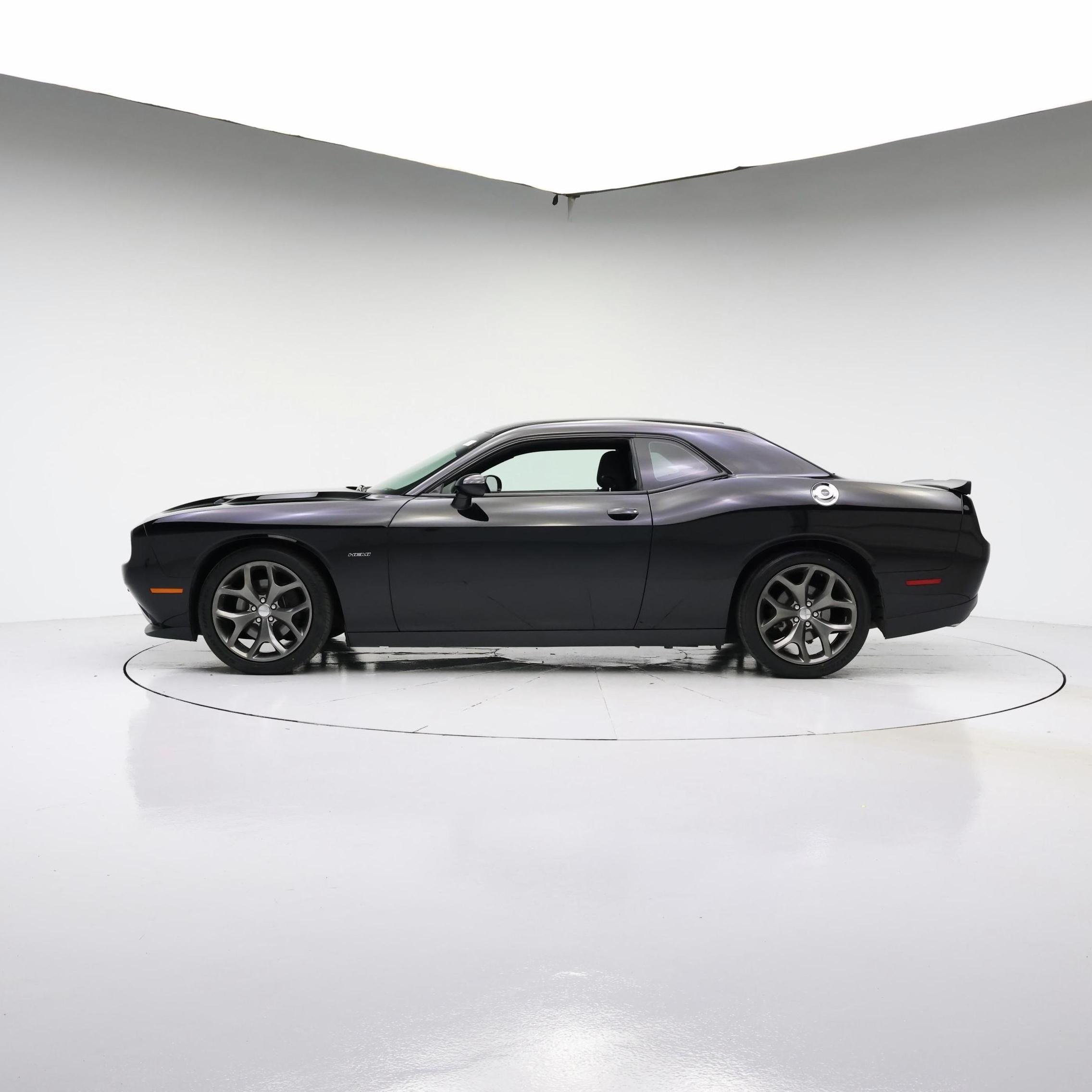 Thumbnail: 2016 Dodge Challenger - 3