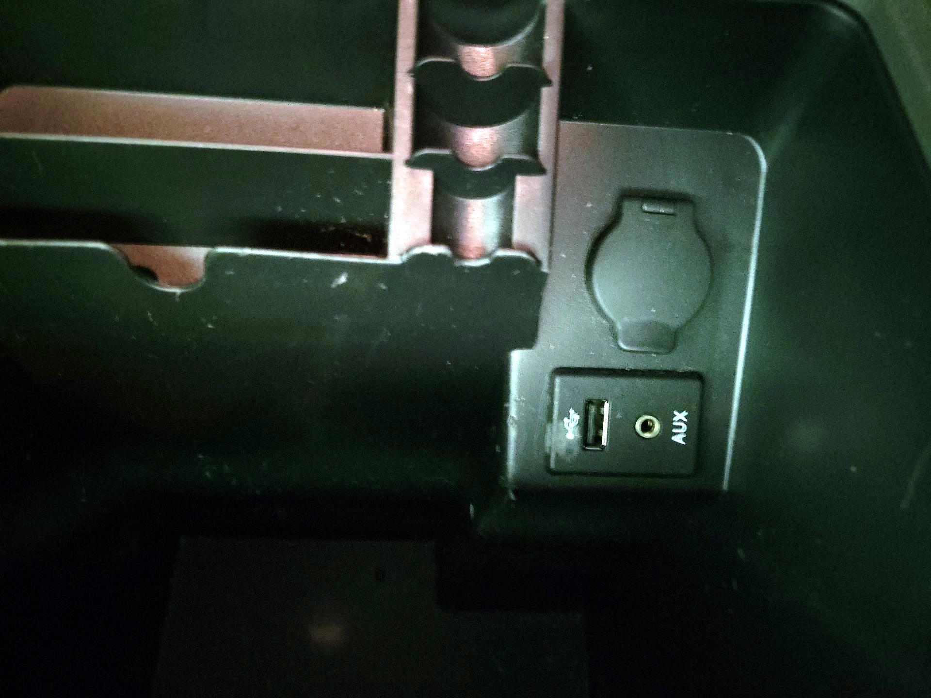 Thumbnail: 2015 Nissan Frontier - 17