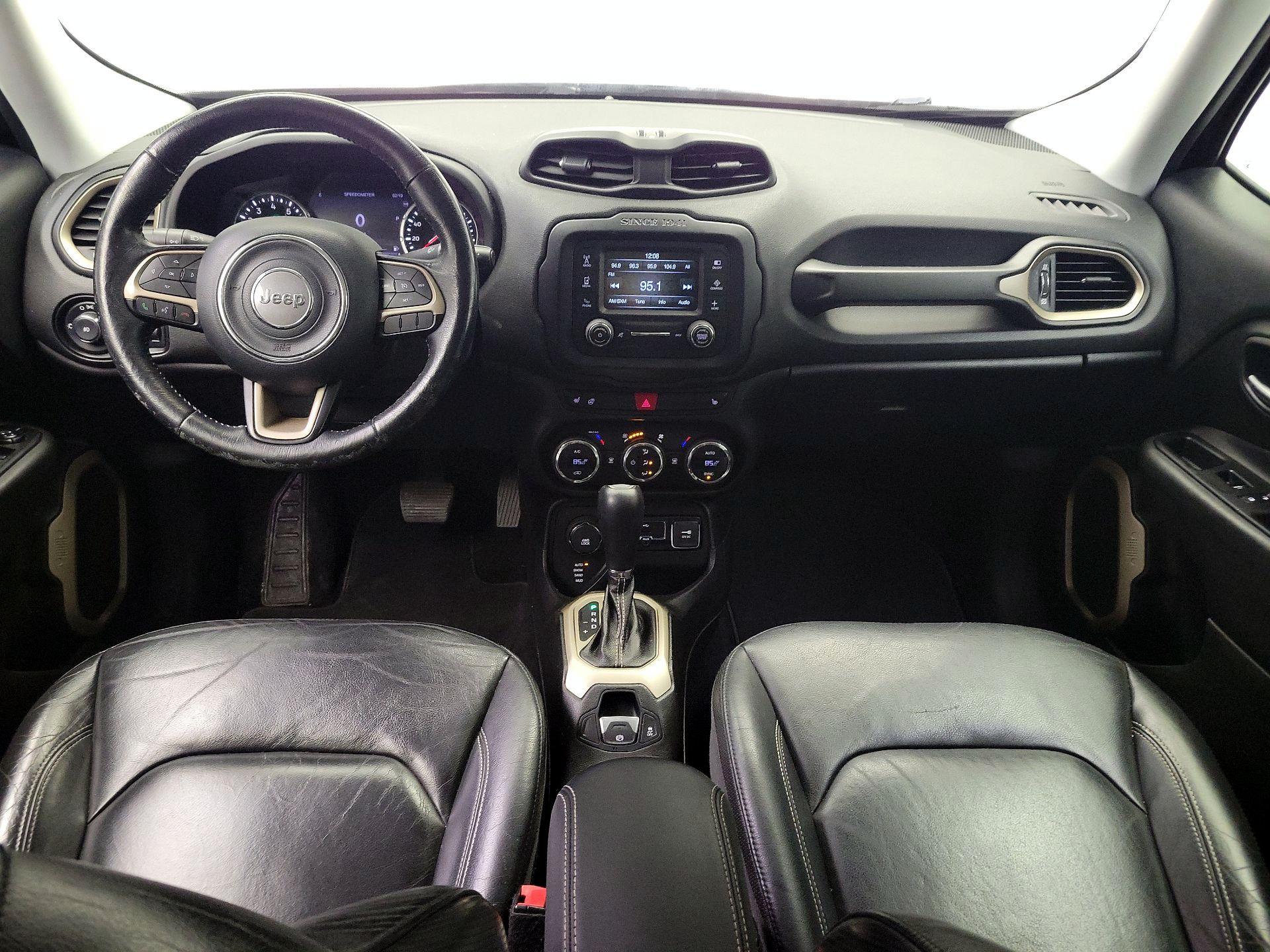 Thumbnail: 2015 Jeep Renegade - 9