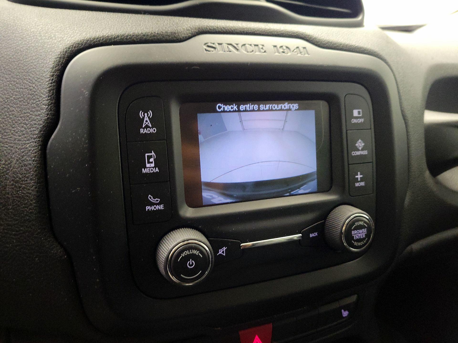 Thumbnail: 2015 Jeep Renegade - 14