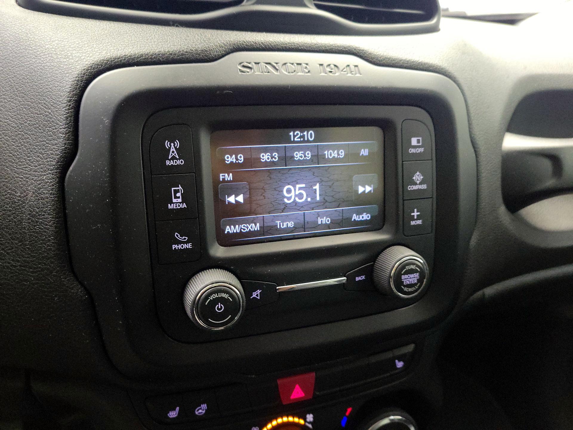Thumbnail: 2015 Jeep Renegade - 15