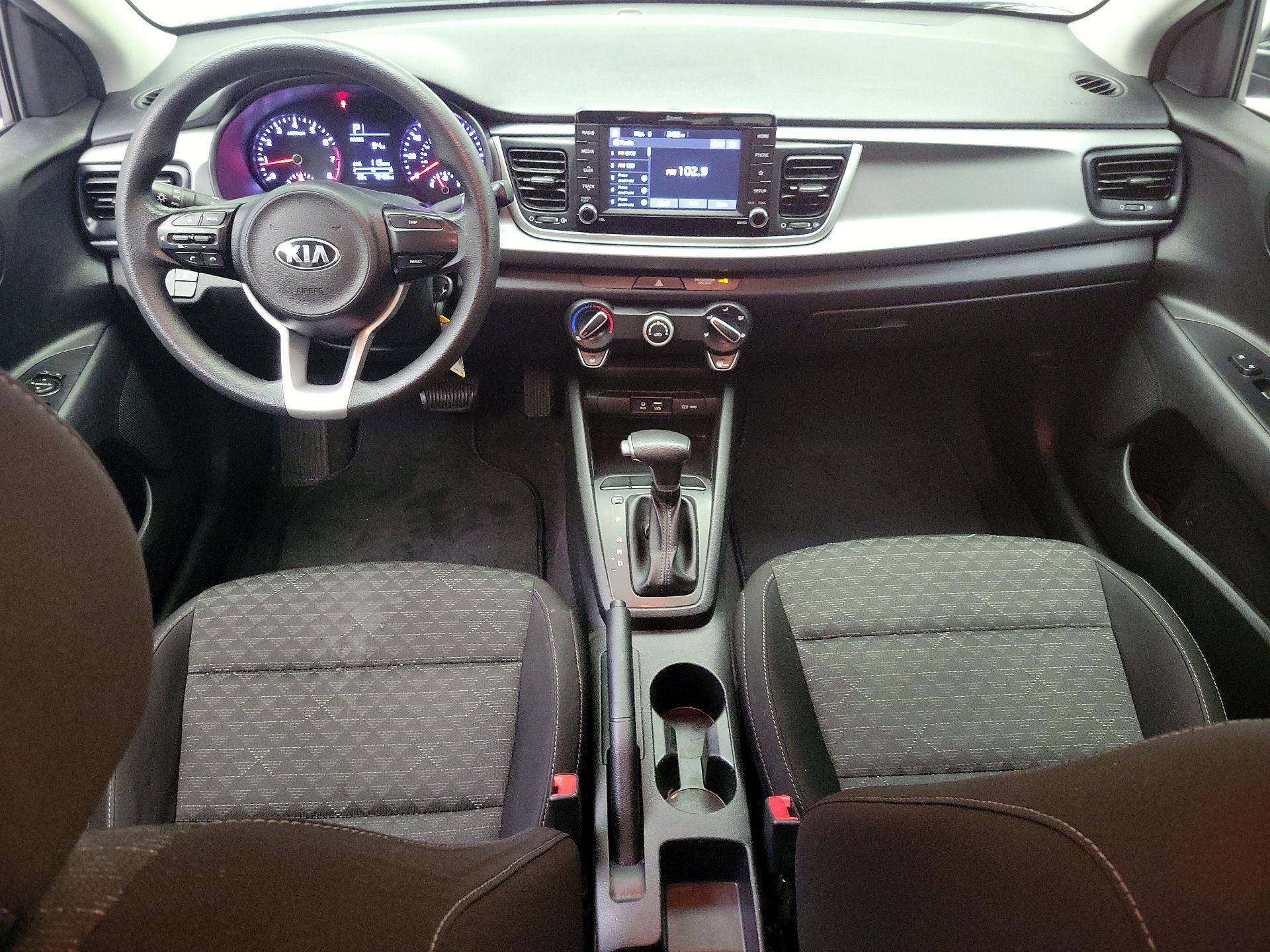 Thumbnail: 2020 Kia Rio - 9