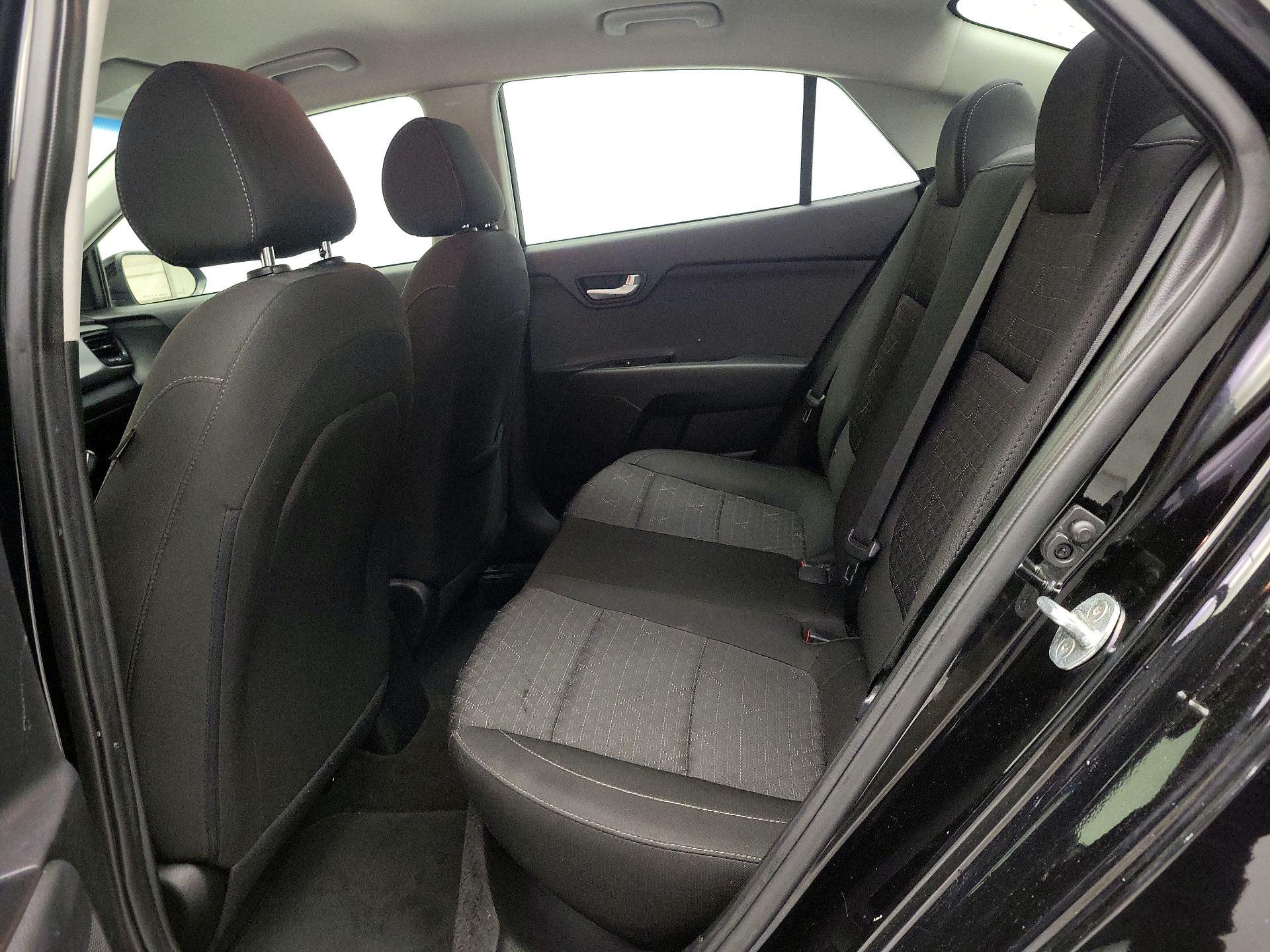 Thumbnail: 2020 Kia Rio - 19