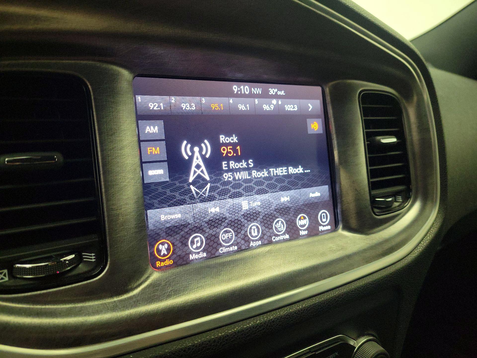 Thumbnail: 2017 Dodge Charger - 14