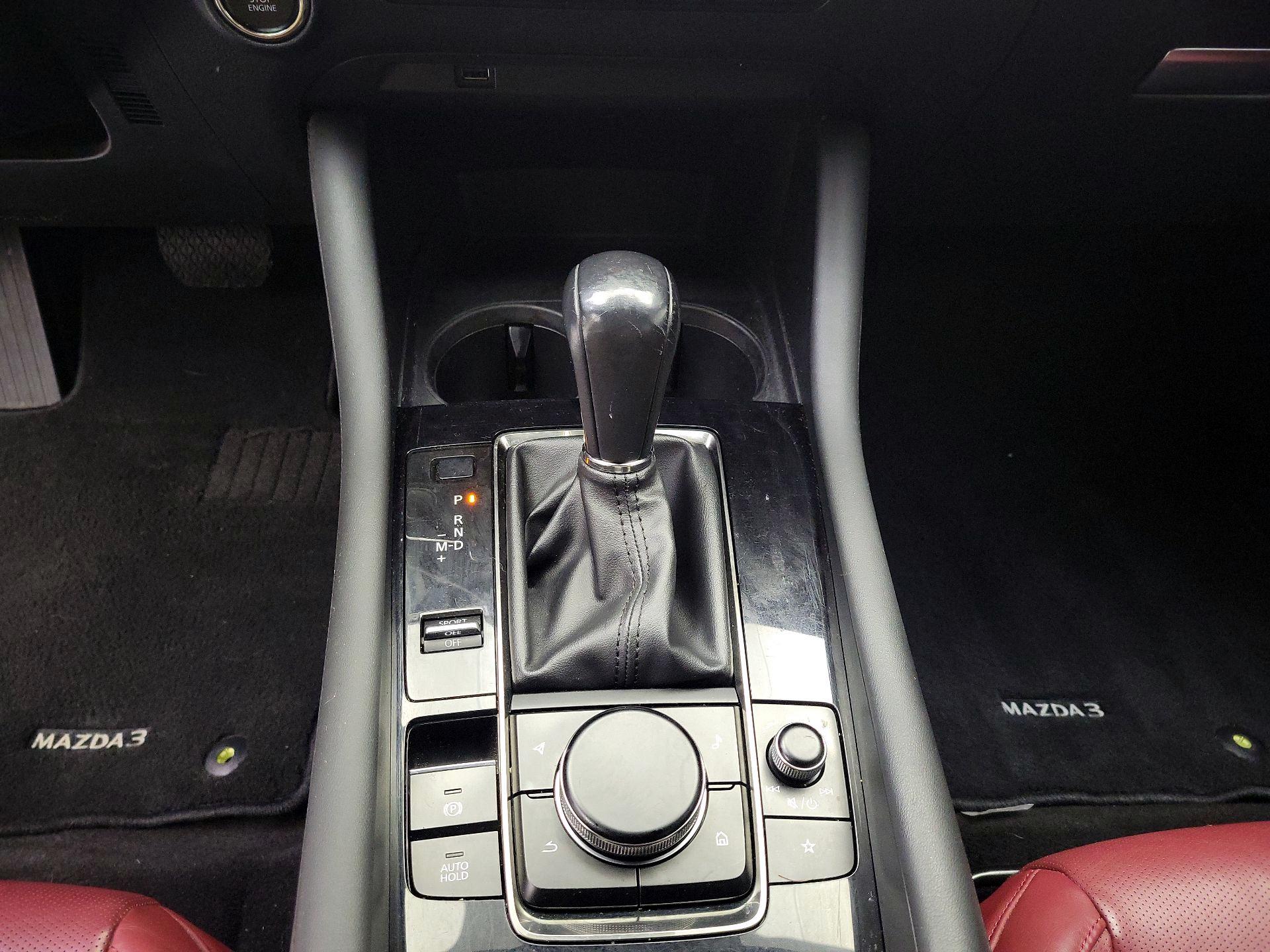 Thumbnail: 2021 Mazda Mazda3 - 18
