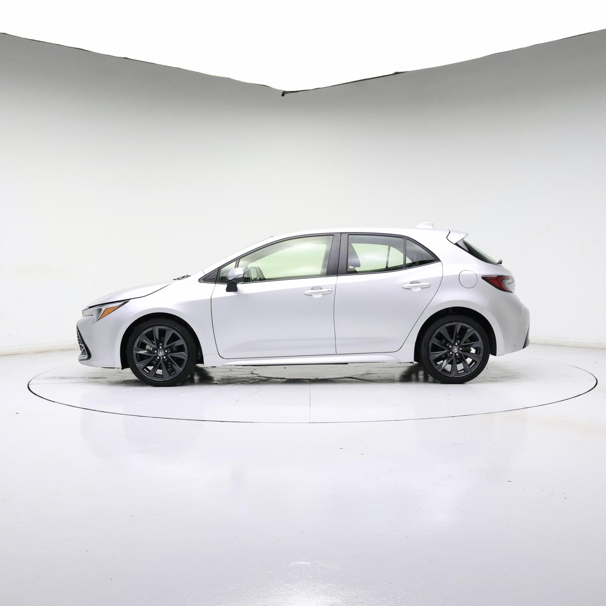 Thumbnail: 2023 Toyota Corolla - 3