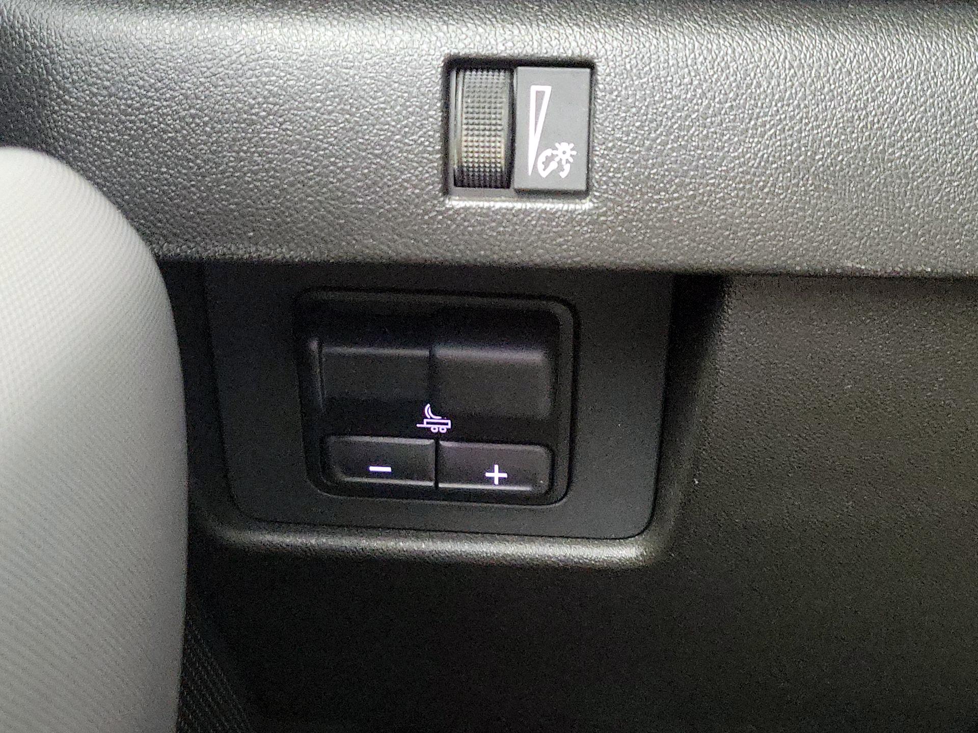 Thumbnail: 2024 Chevrolet Colorado - 13