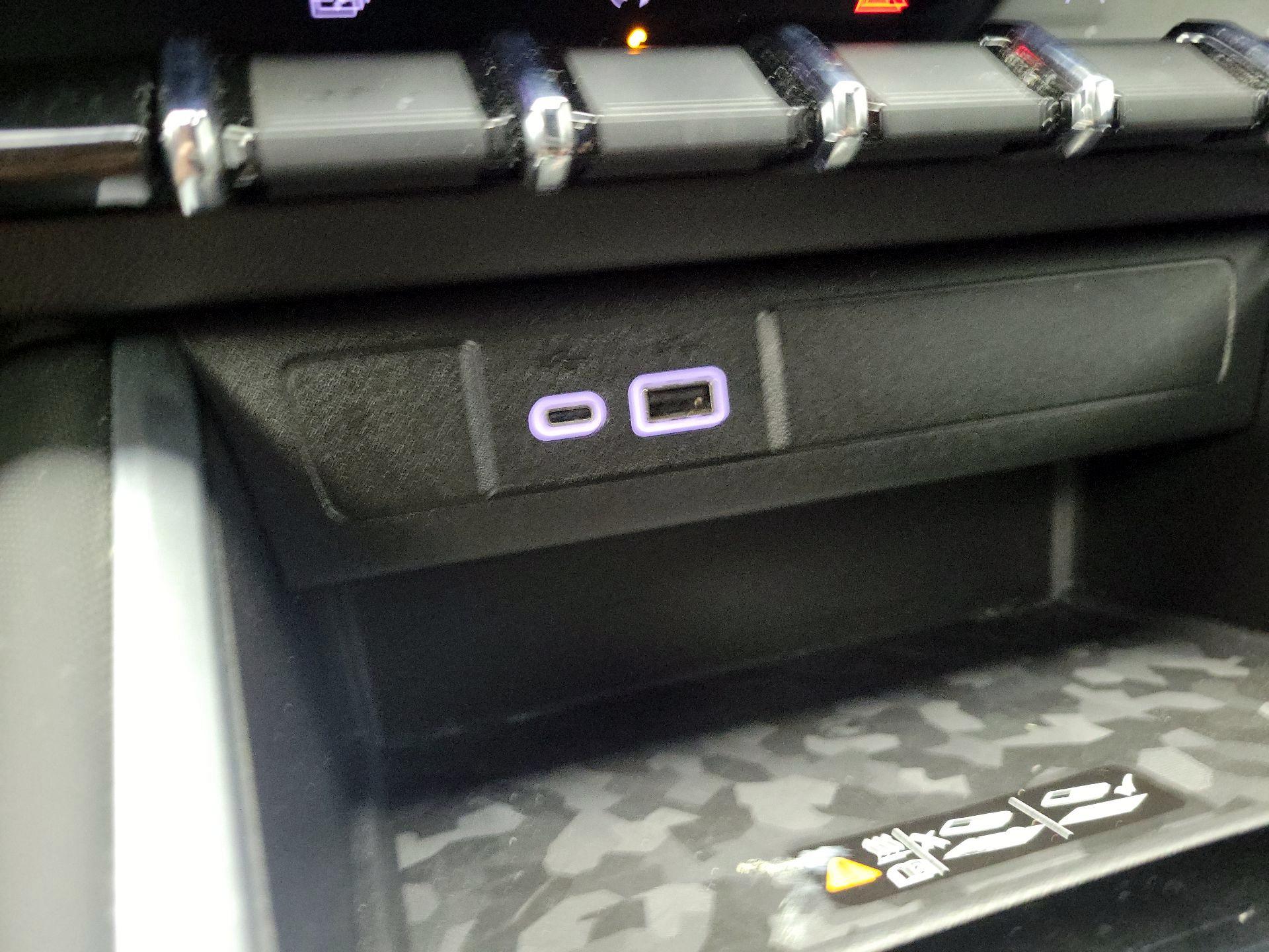 Thumbnail: 2024 Chevrolet Colorado - 19