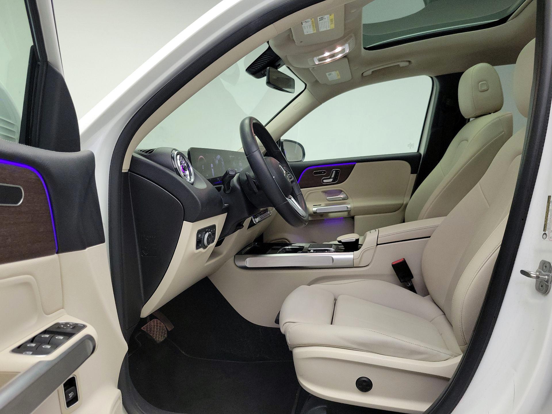 Thumbnail: 2023 Mercedes-Benz GLB - 11