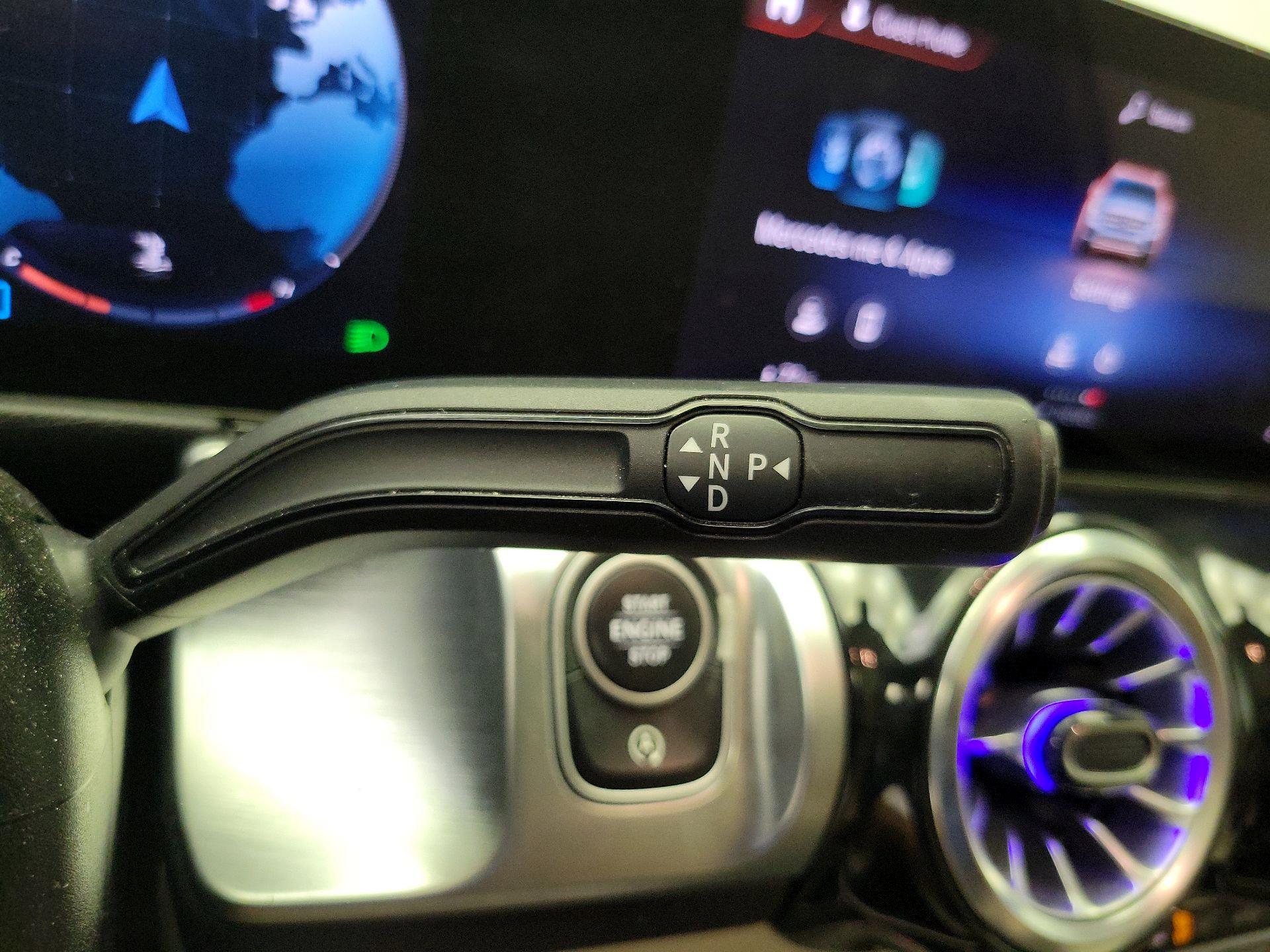 Thumbnail: 2023 Mercedes-Benz GLB - 17