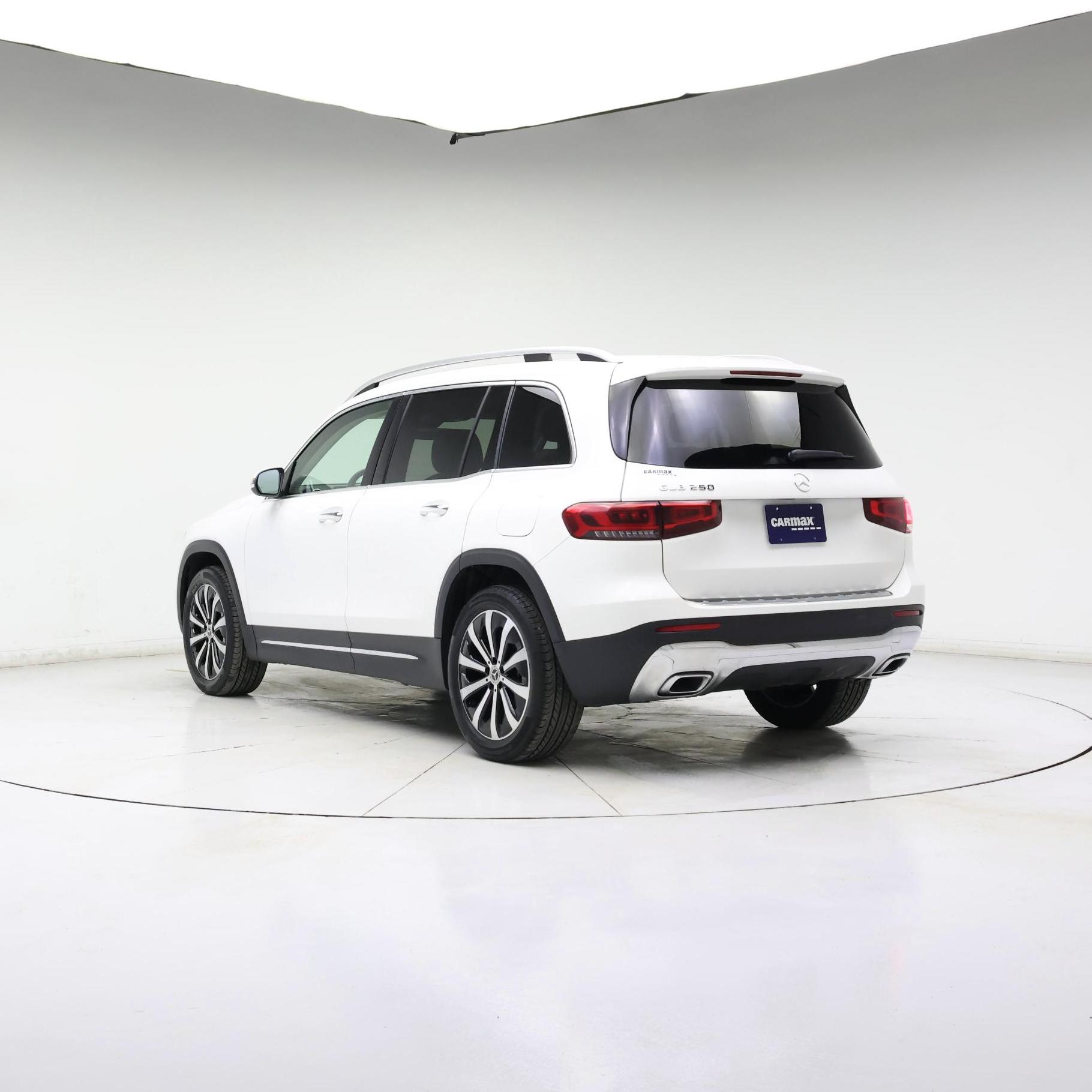 Thumbnail: 2023 Mercedes-Benz GLB - 2