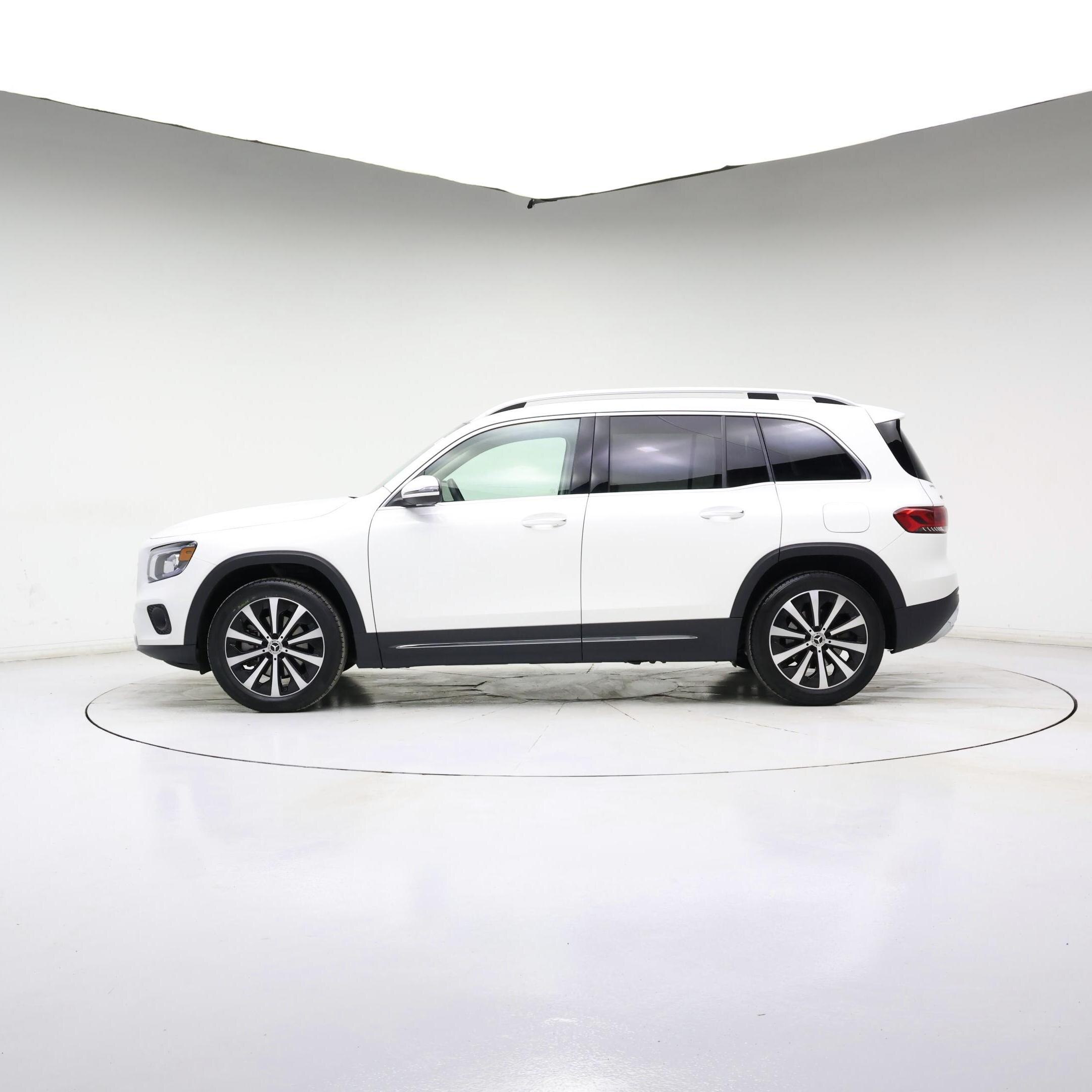 Thumbnail: 2023 Mercedes-Benz GLB - 3