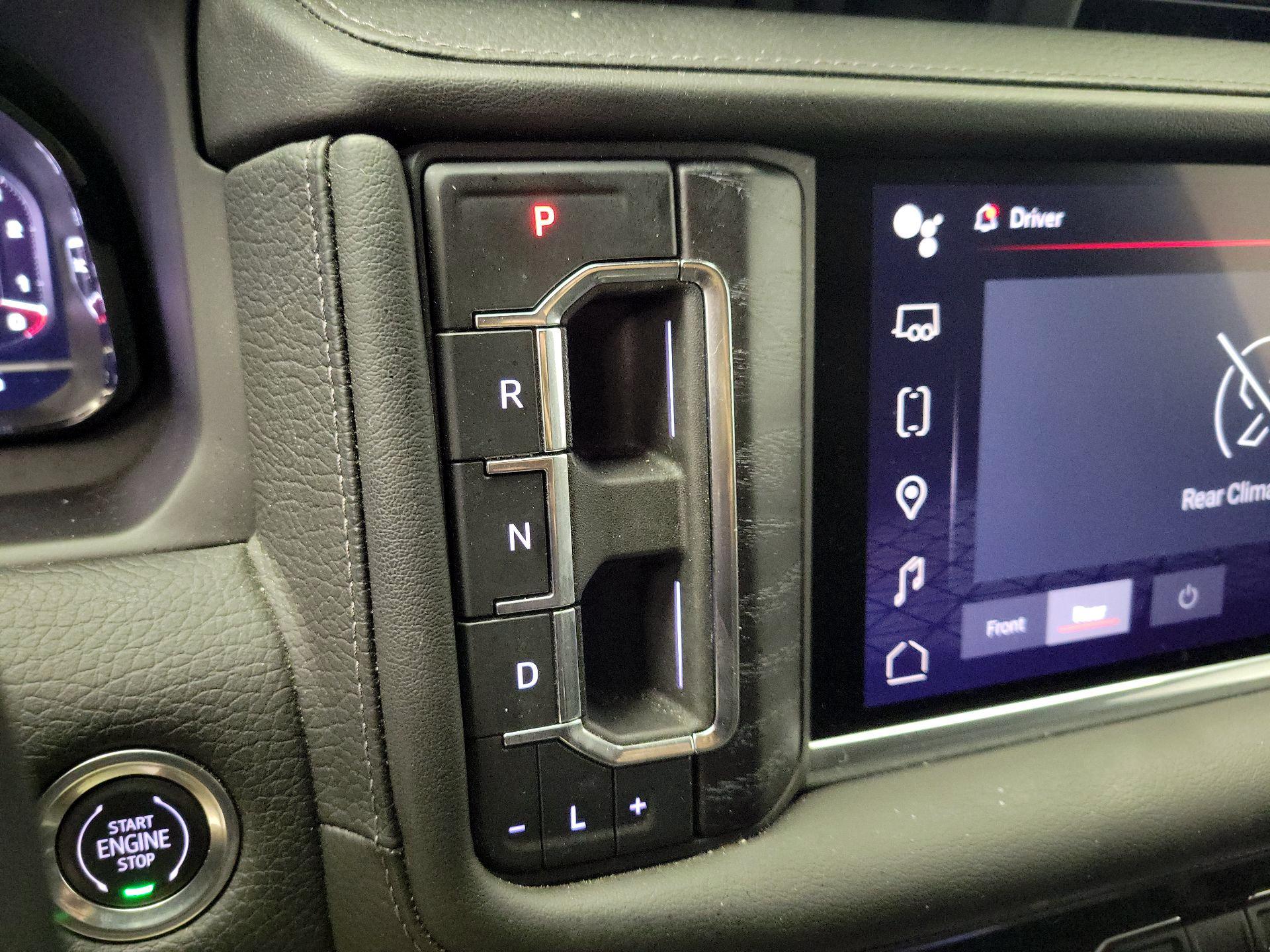 Thumbnail: 2023 GMC Yukon XL - 18