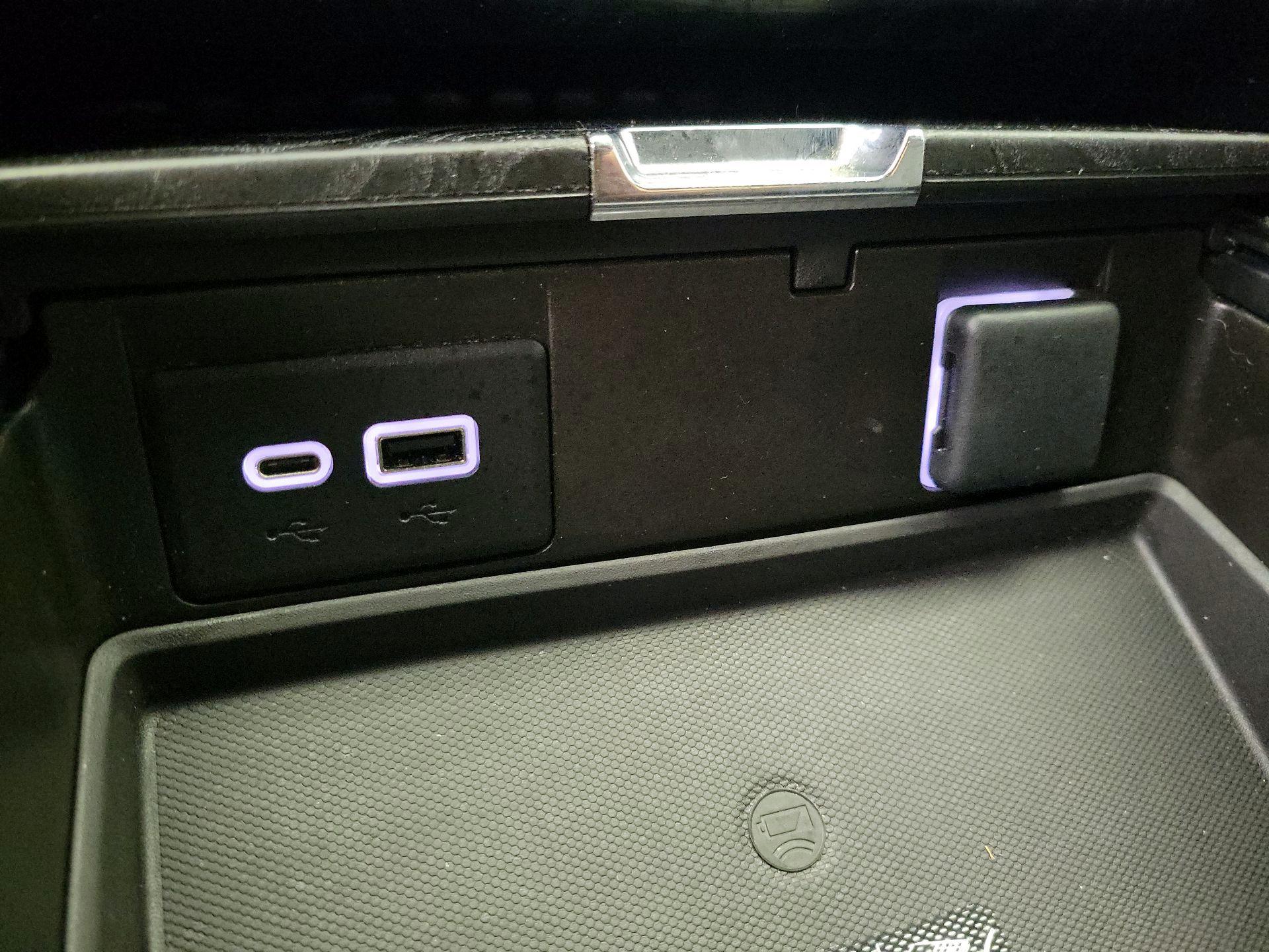 Thumbnail: 2023 GMC Yukon XL - 19