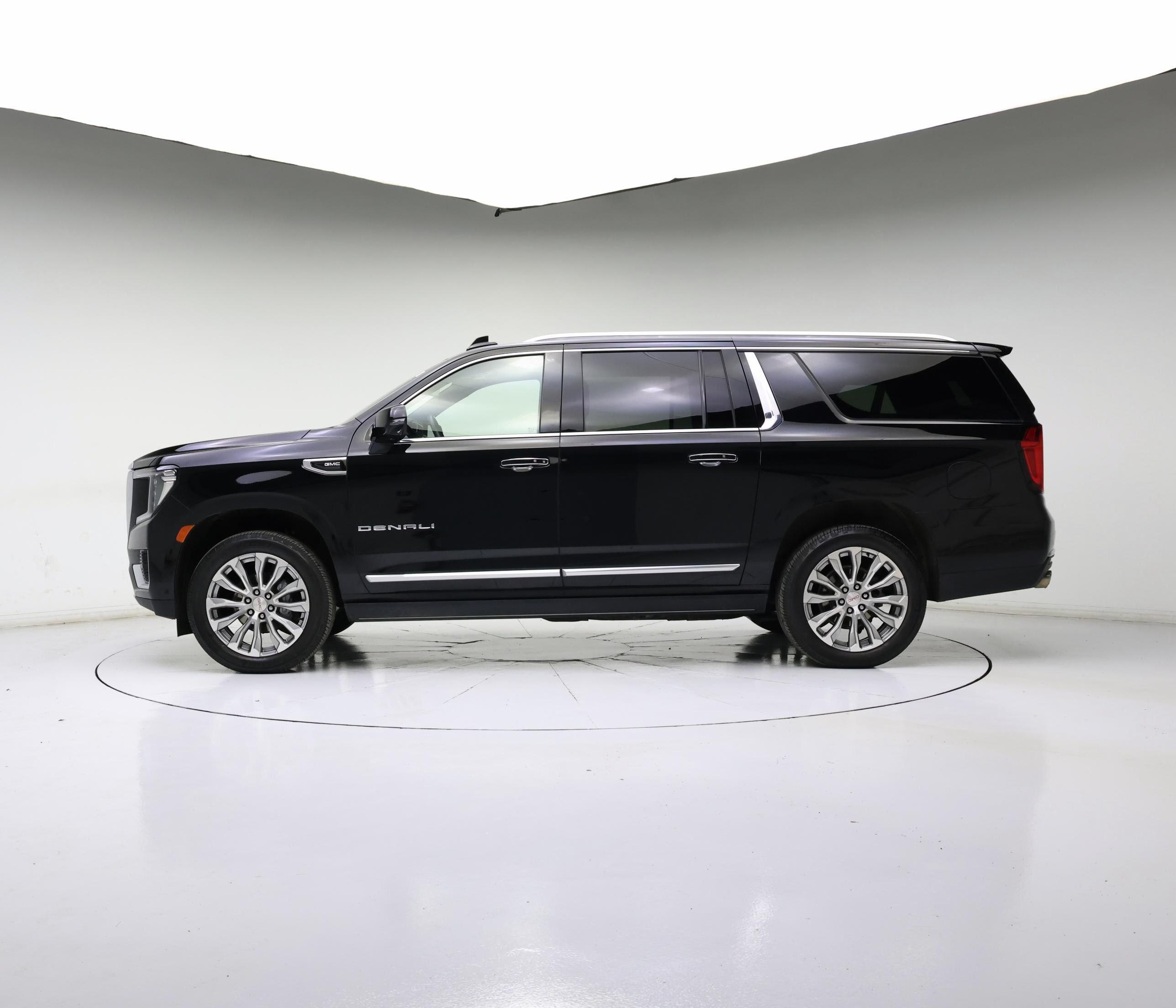 Thumbnail: 2023 GMC Yukon XL - 3