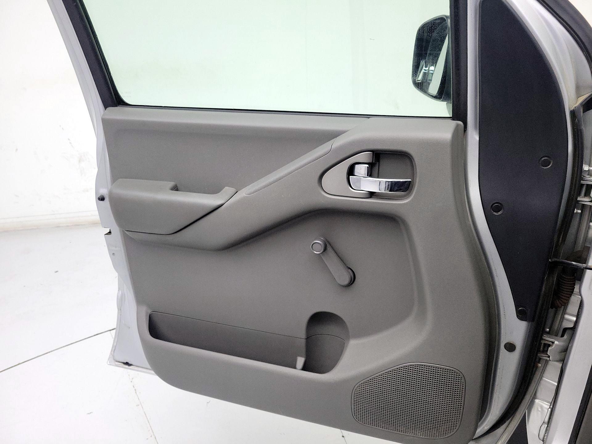 Thumbnail: 2014 Nissan Frontier - 12