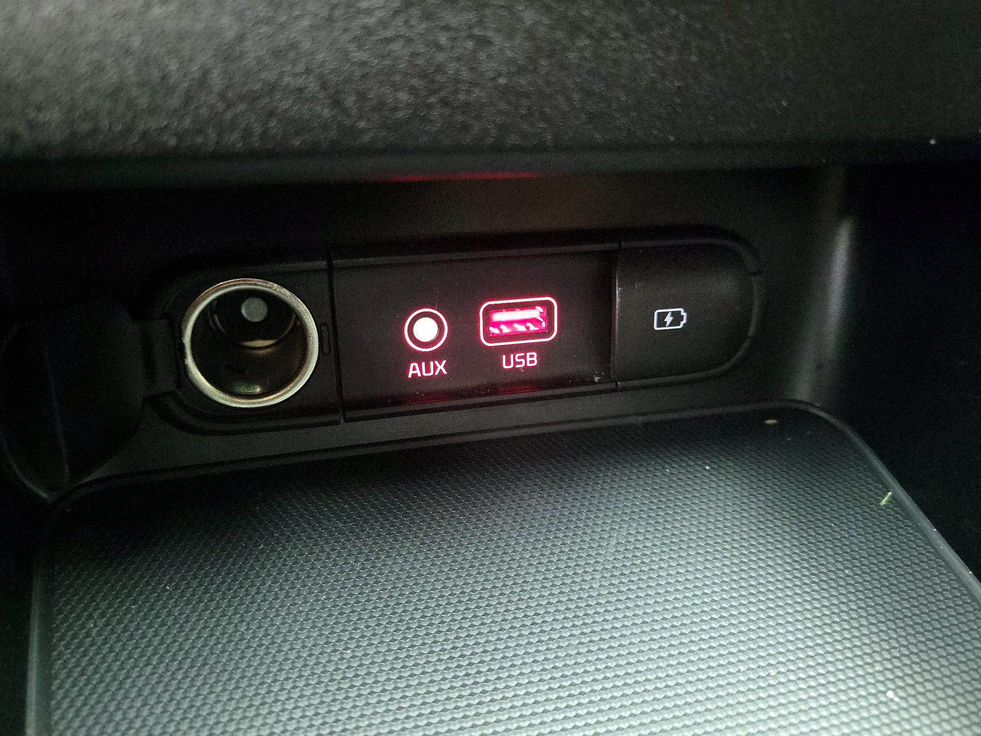 Thumbnail: 2021 Kia Forte - 17