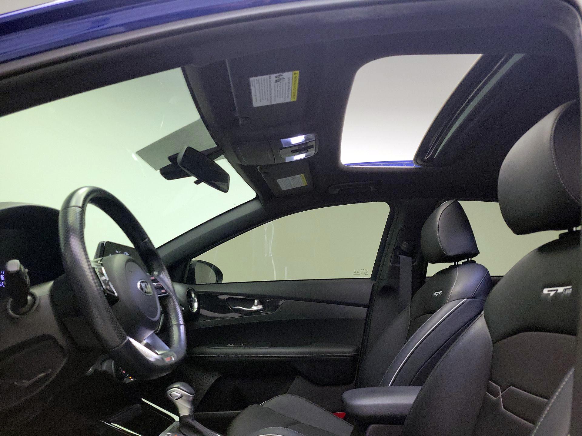 Thumbnail: 2021 Kia Forte - 18