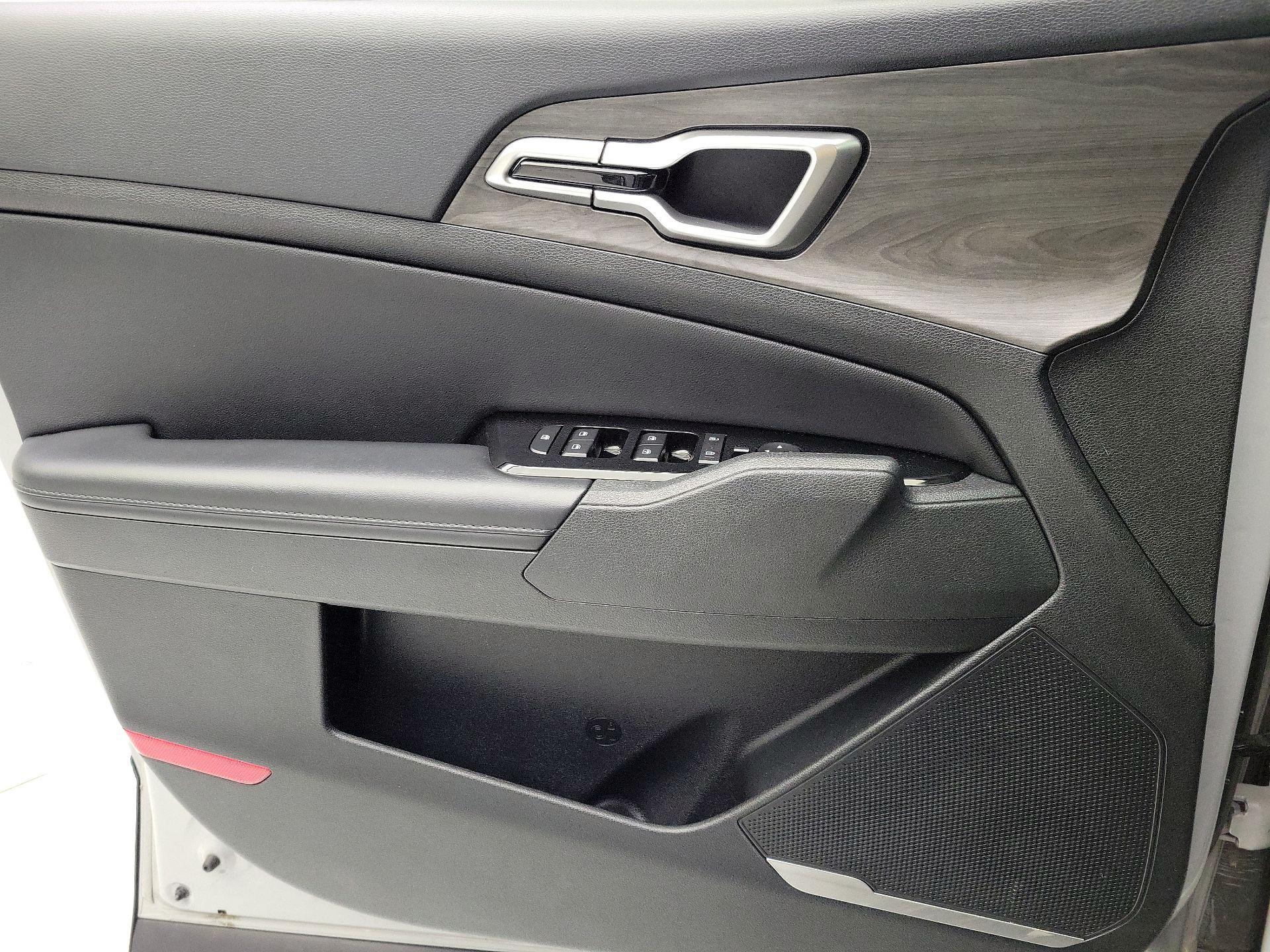 Thumbnail: 2023 Kia Sportage - 12