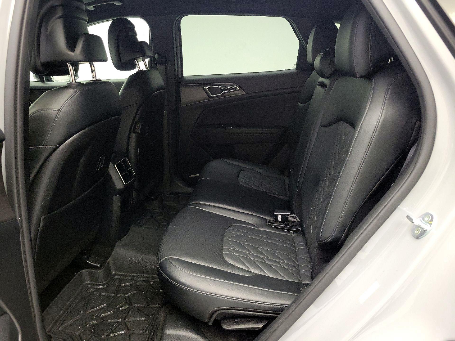 Thumbnail: 2023 Kia Sportage - 20