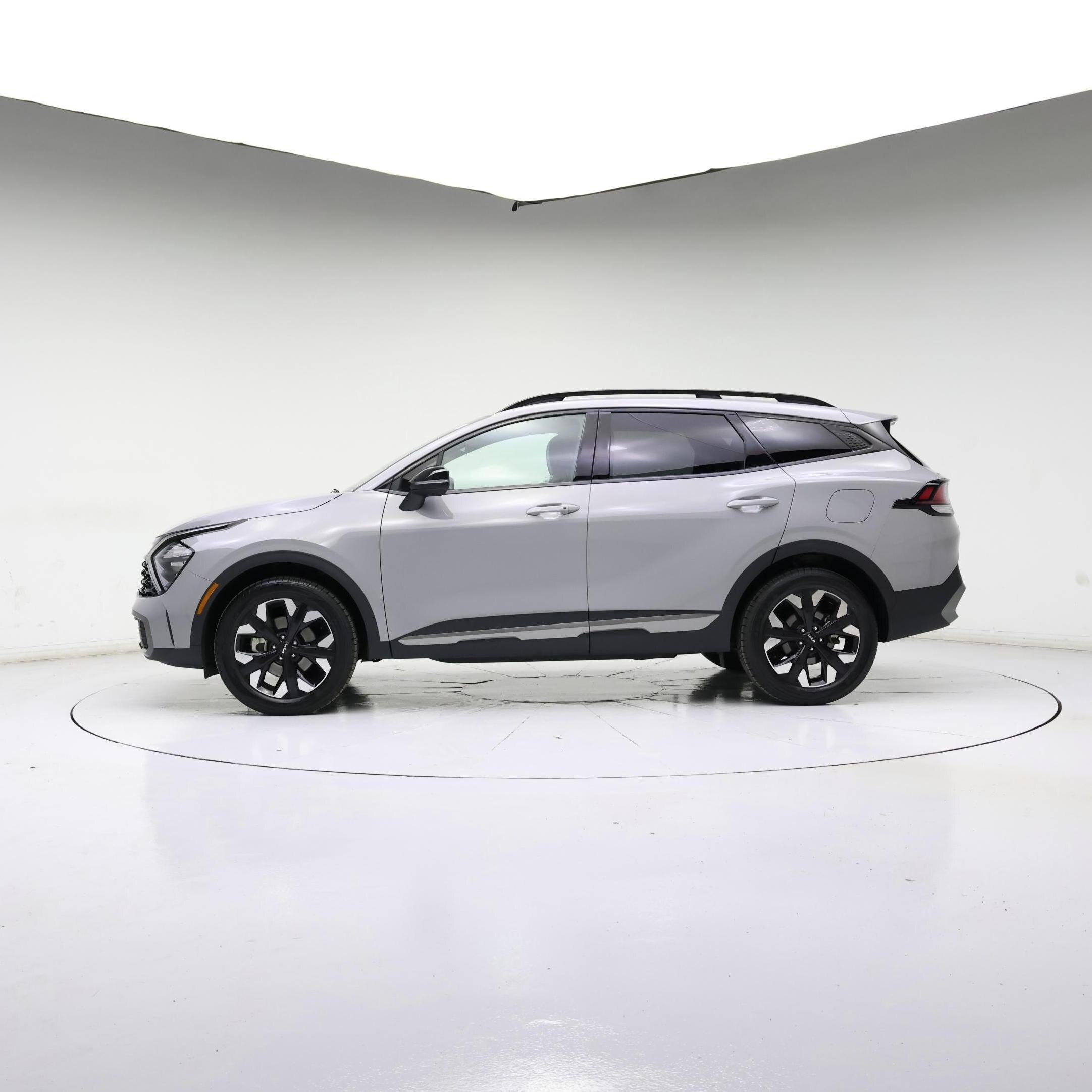 Thumbnail: 2023 Kia Sportage - 3