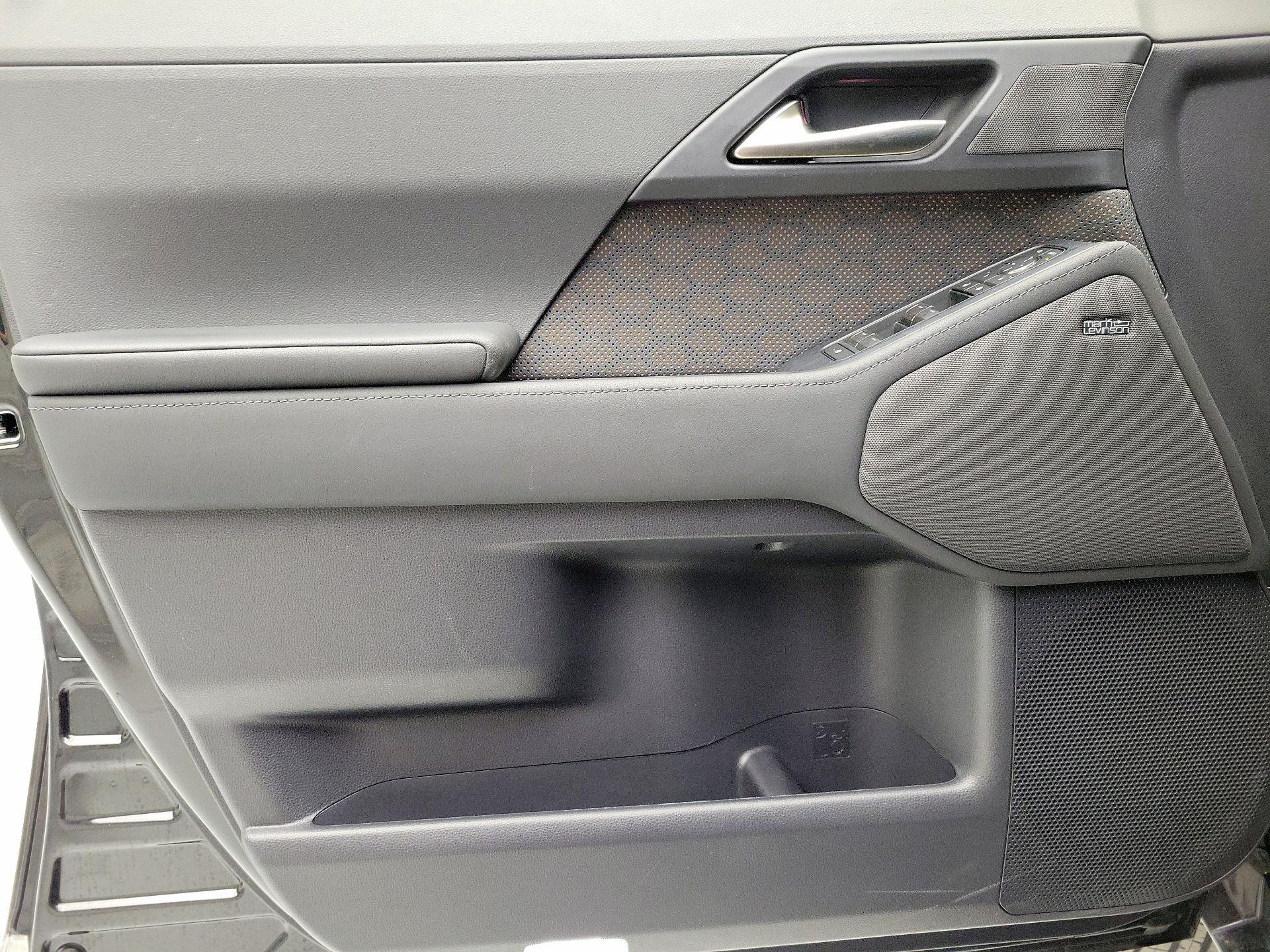 Thumbnail: 2024 Lexus GX - 12