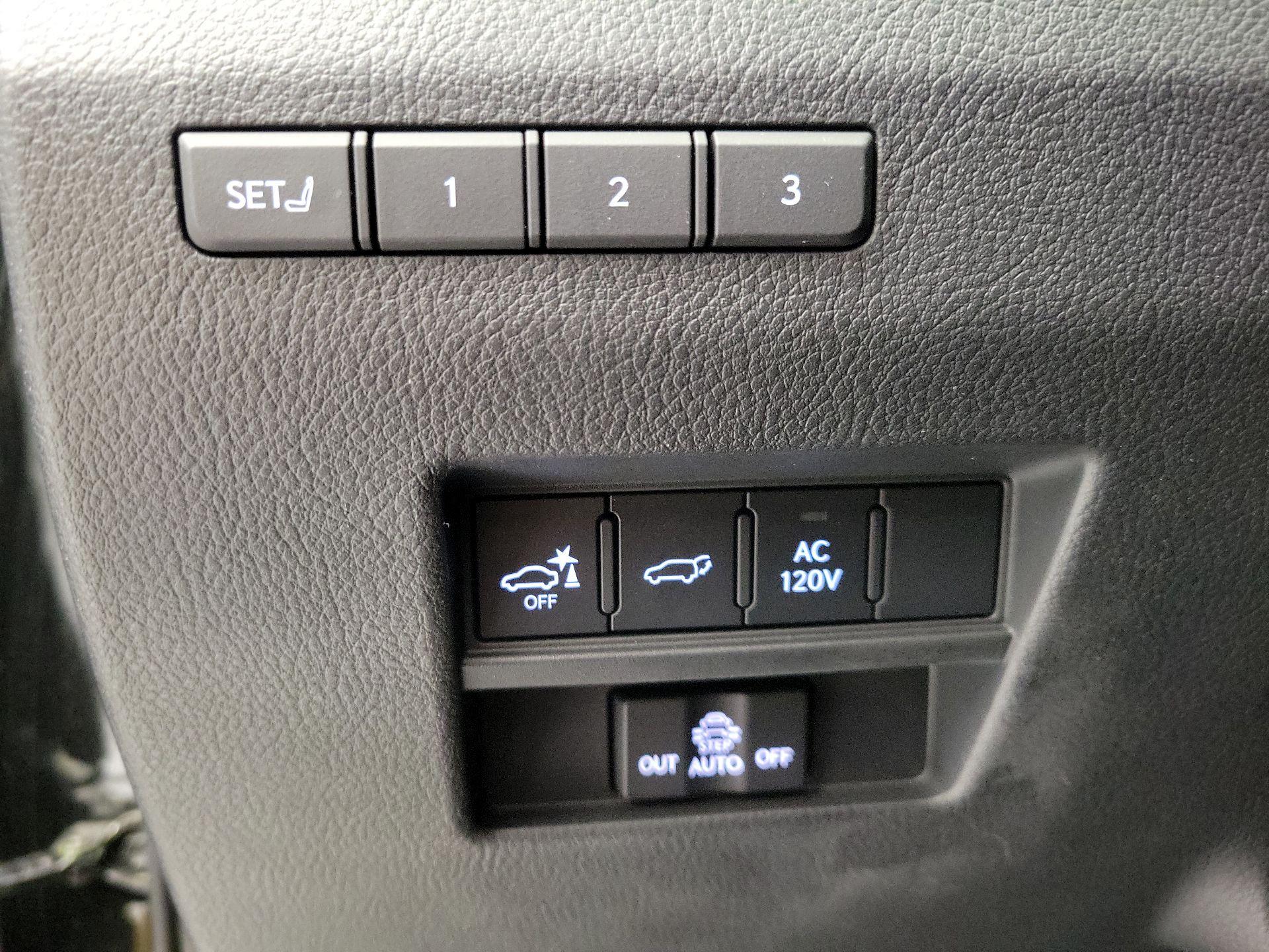 Thumbnail: 2024 Lexus GX - 13