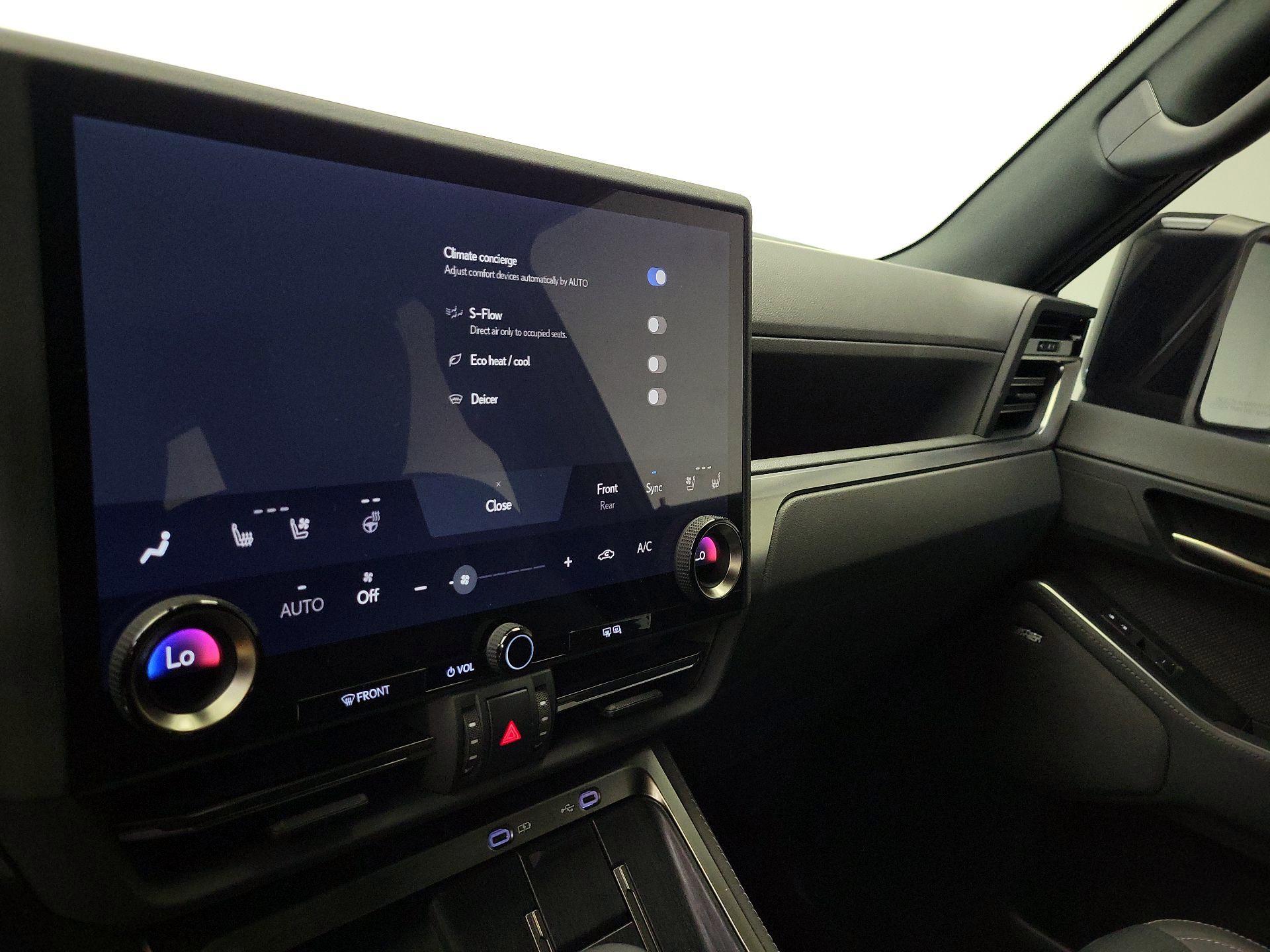 Thumbnail: 2024 Lexus GX - 17