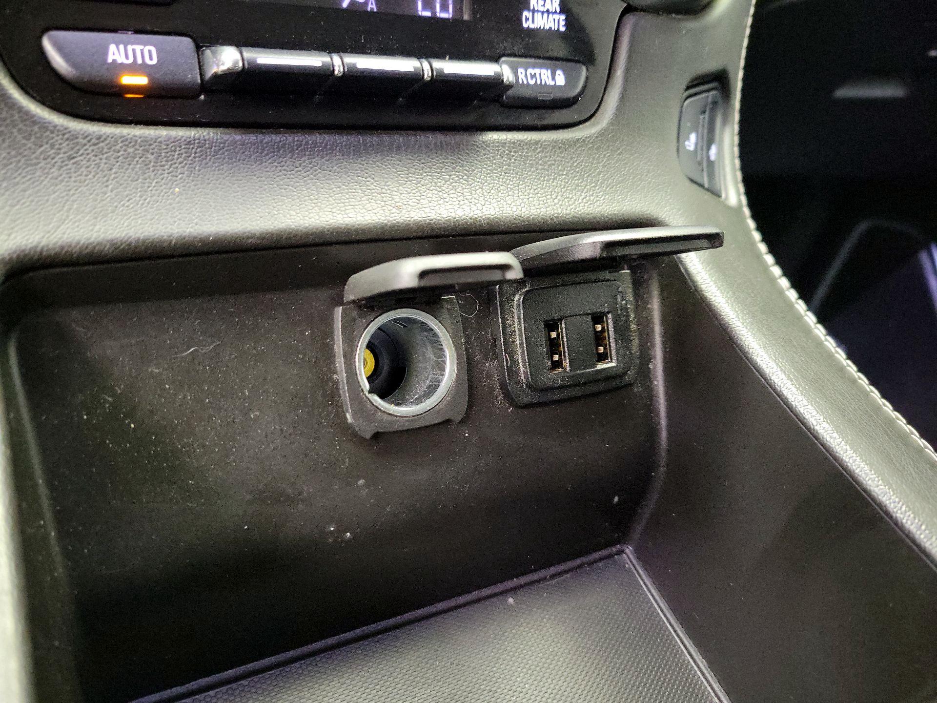 Thumbnail: 2020 Chevrolet Suburban - 19