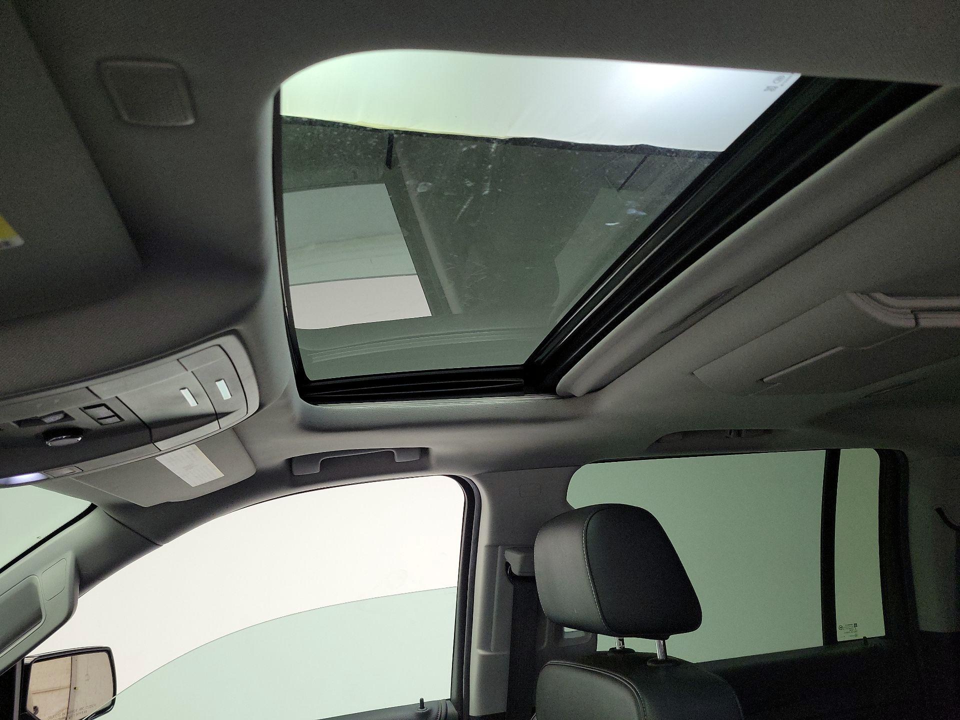 Thumbnail: 2020 Chevrolet Suburban - 20