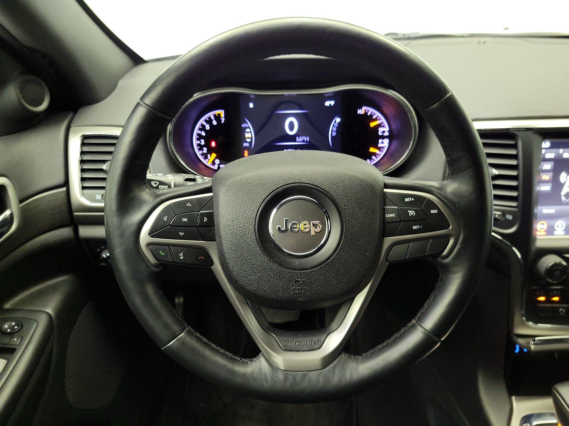 Thumbnail: 2018 Jeep Grand Cherokee - 10