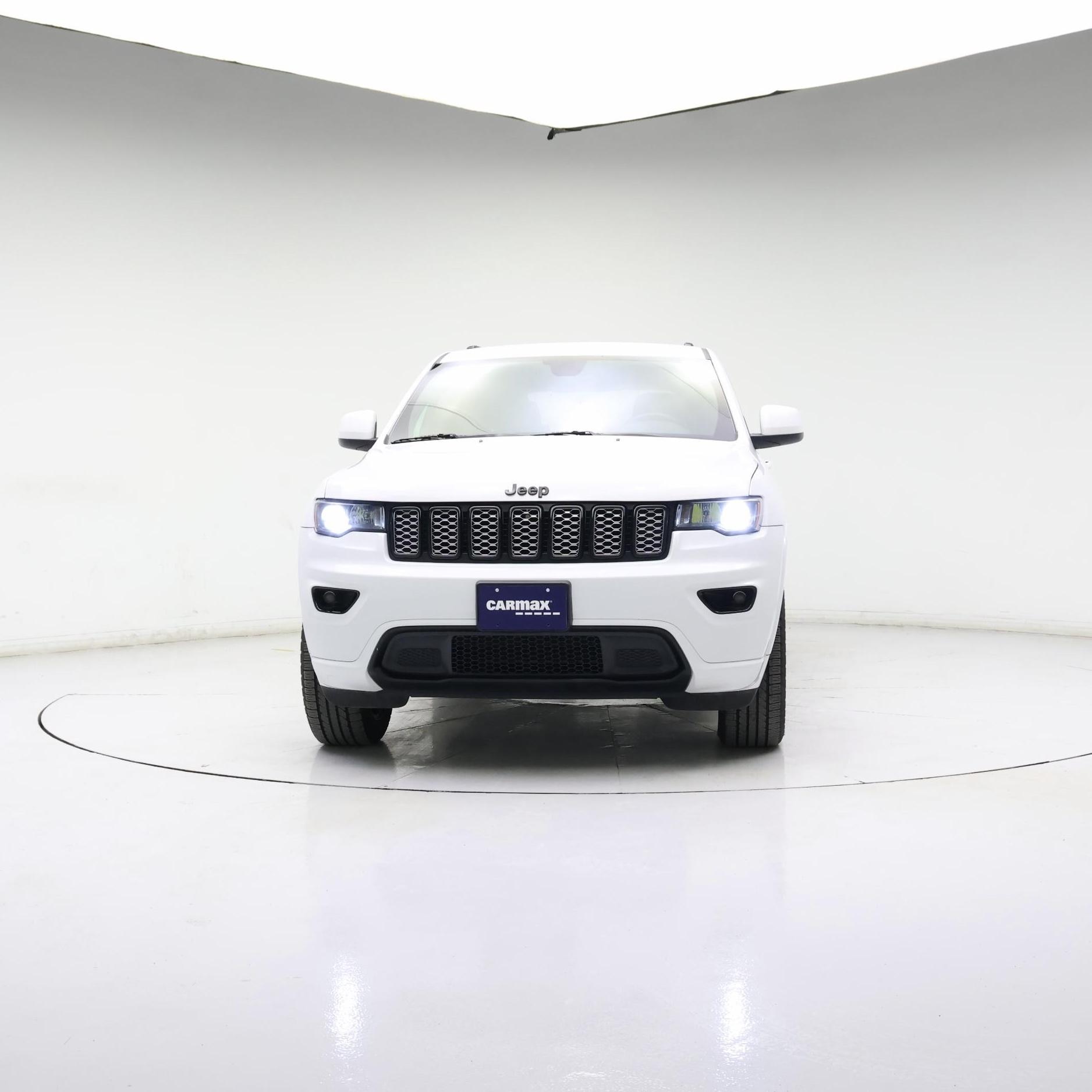 Thumbnail: 2018 Jeep Grand Cherokee - 5