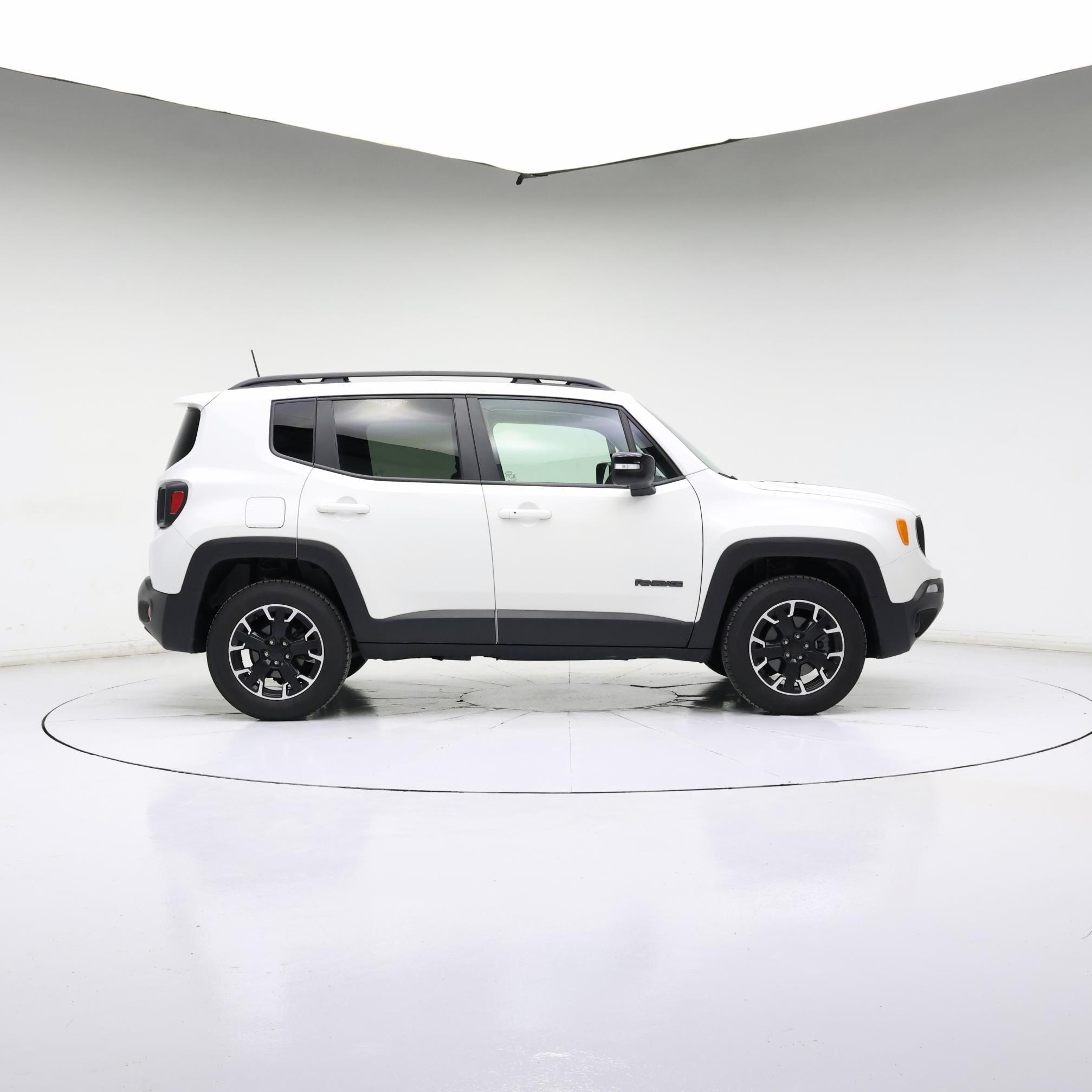 Thumbnail: 2023 Jeep Renegade - 3