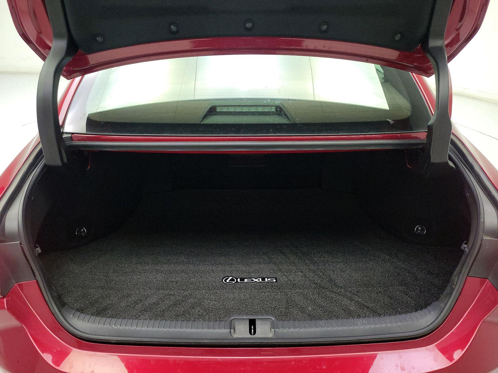 Thumbnail: 2020 Lexus ES - 20