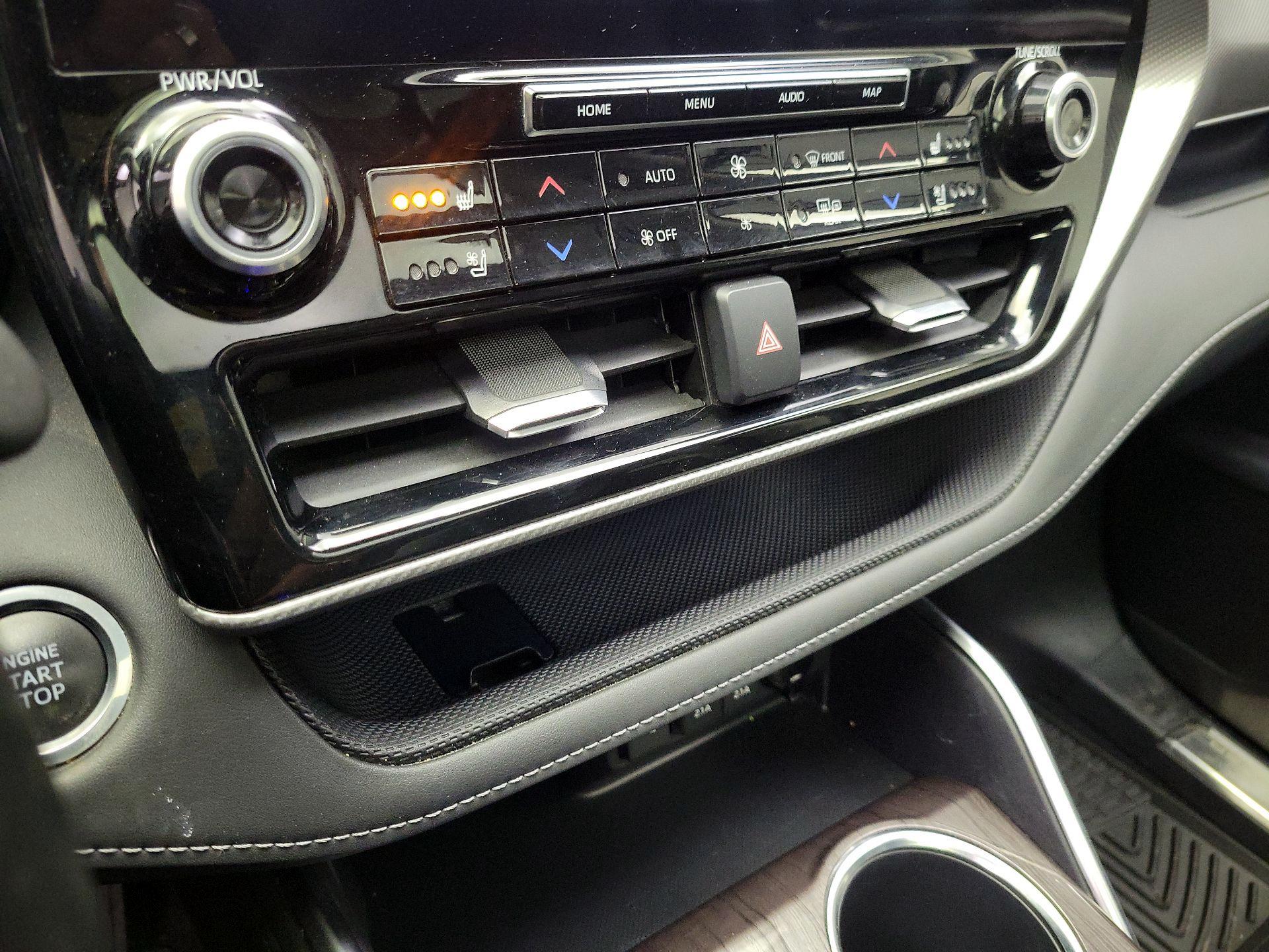 Thumbnail: 2020 Toyota Highlander - 17