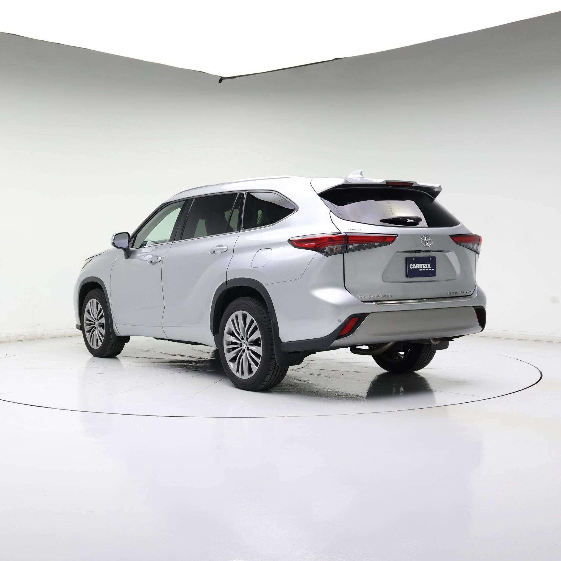 Thumbnail: 2020 Toyota Highlander - 2