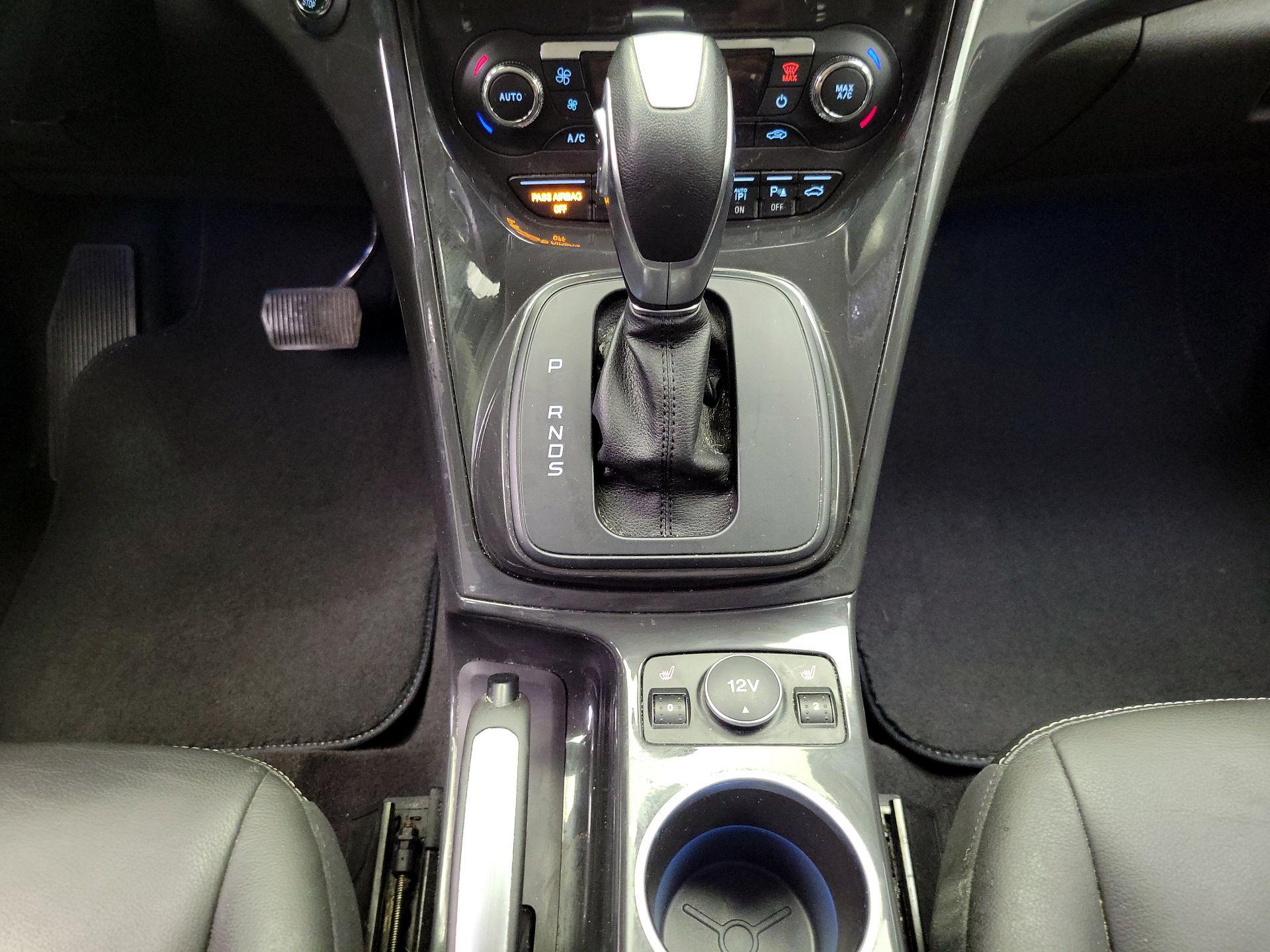 Thumbnail: 2015 Ford Escape - 17