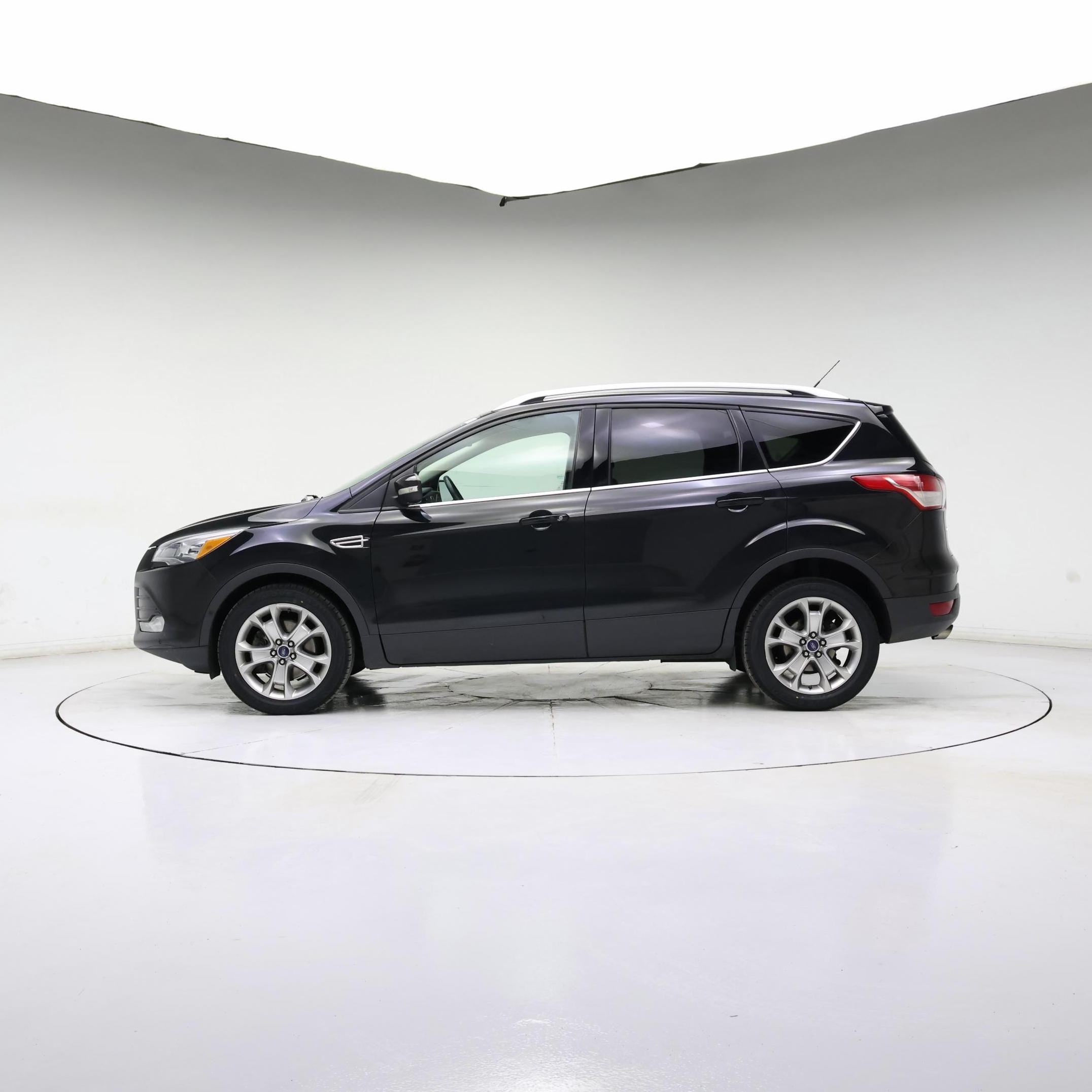 Thumbnail: 2015 Ford Escape - 3