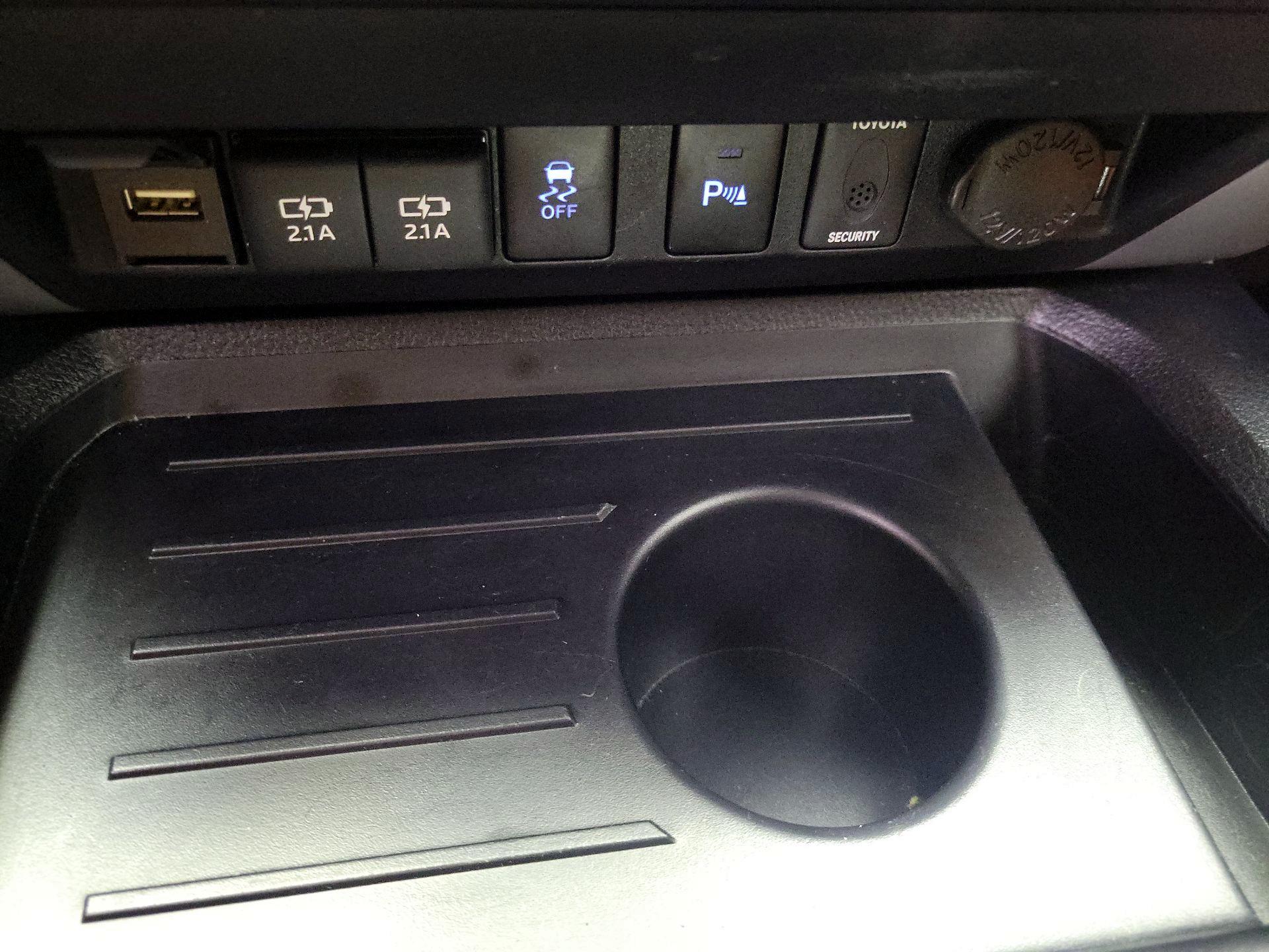 Thumbnail: 2021 Toyota Tundra - 18