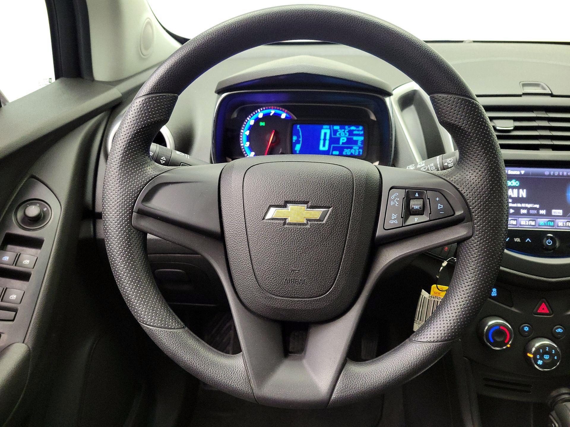 Thumbnail: 2016 Chevrolet Trax - 10