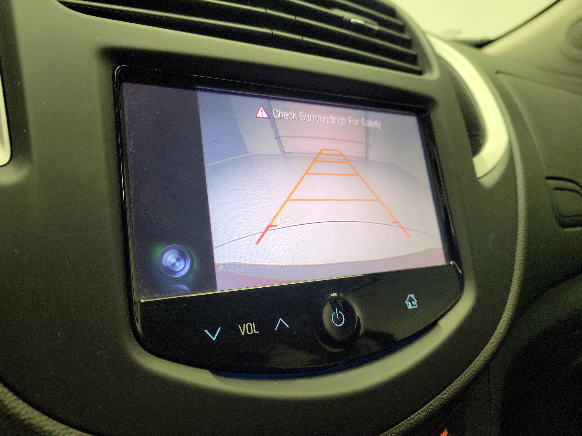 Thumbnail: 2016 Chevrolet Trax - 14